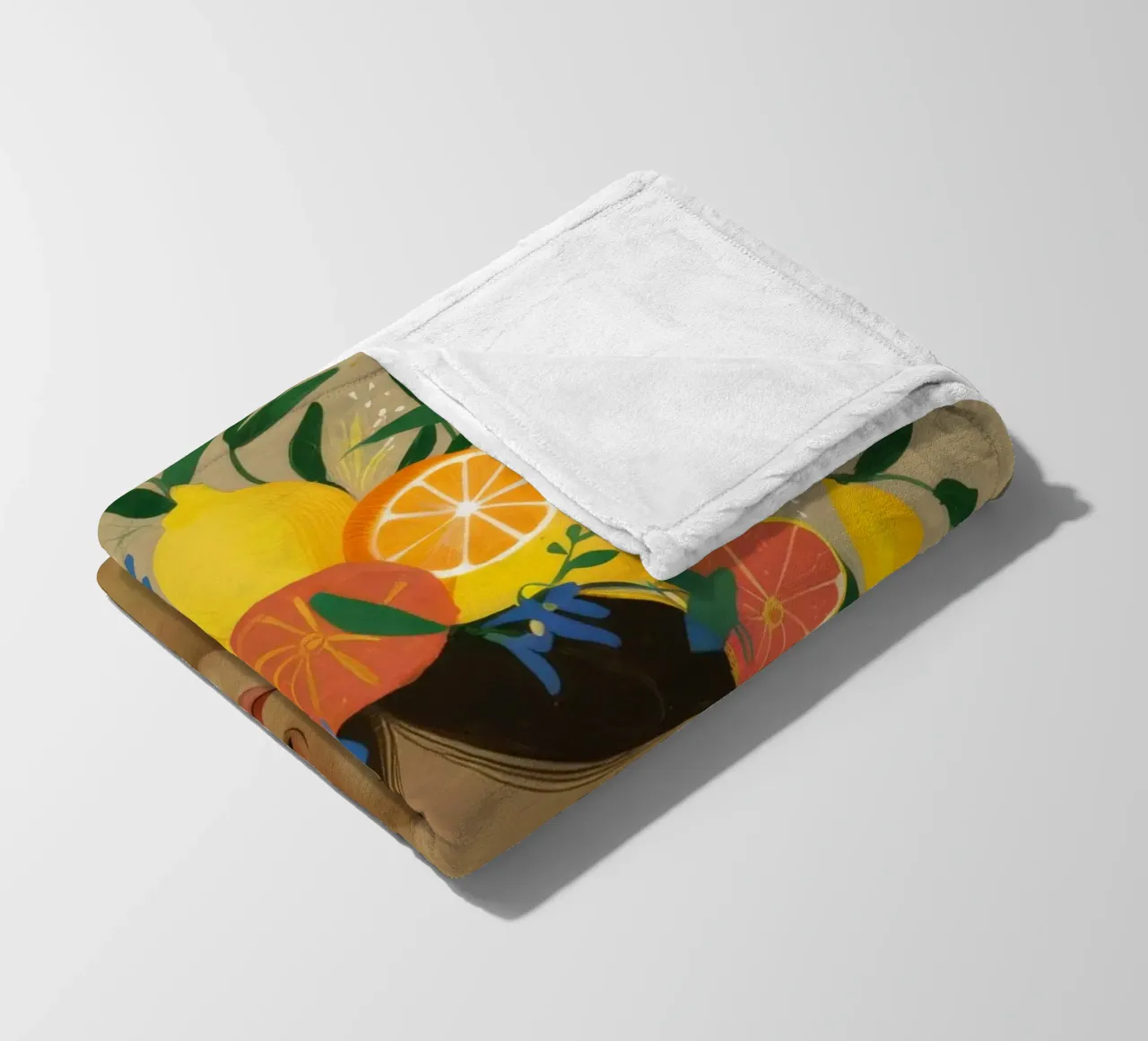 Blumige Zitruskrone Fleecedecke von Twilight Muse