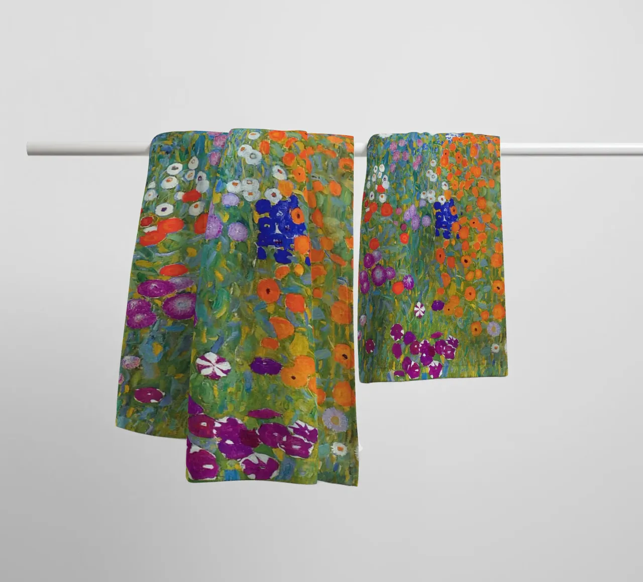Gustav Klimt - Cottage Garden asciugamano da bagno da apoloprints