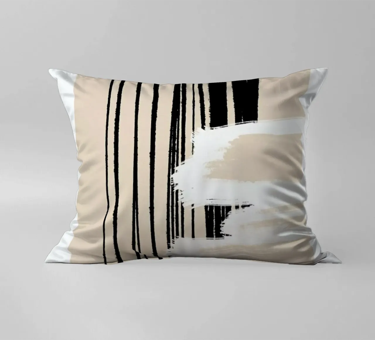 Minimal 3 decorative cushion by Froilein Juno