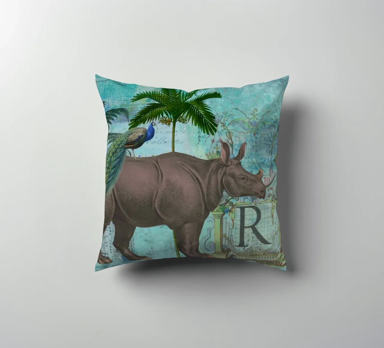 Collage di rinoceronti e scimmie cuscino da Andrea Haase Vintage World