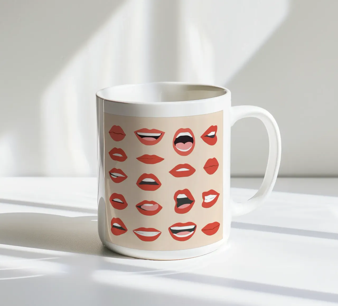 Lips III tazza in ceramica da Nadjaa