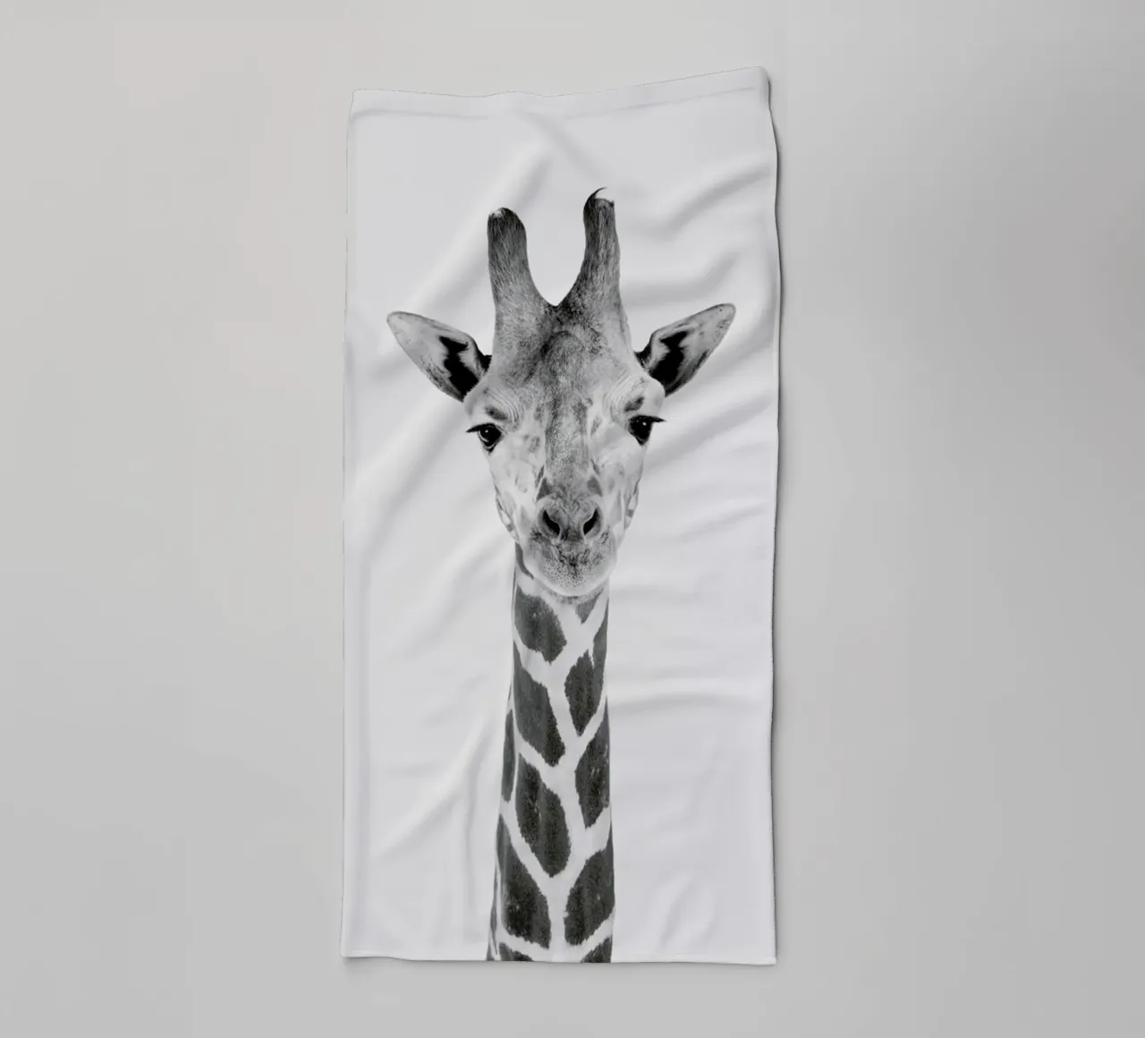 Giraffe Classic towel by Paws & Claws