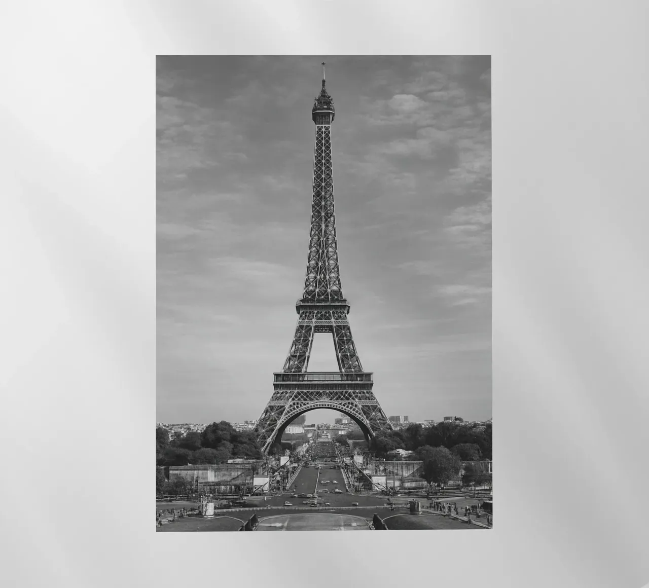 Torre Eiffel, Parigi, Francia Panorama della città in bianco e nero Ph pellicola backlit da the gondels