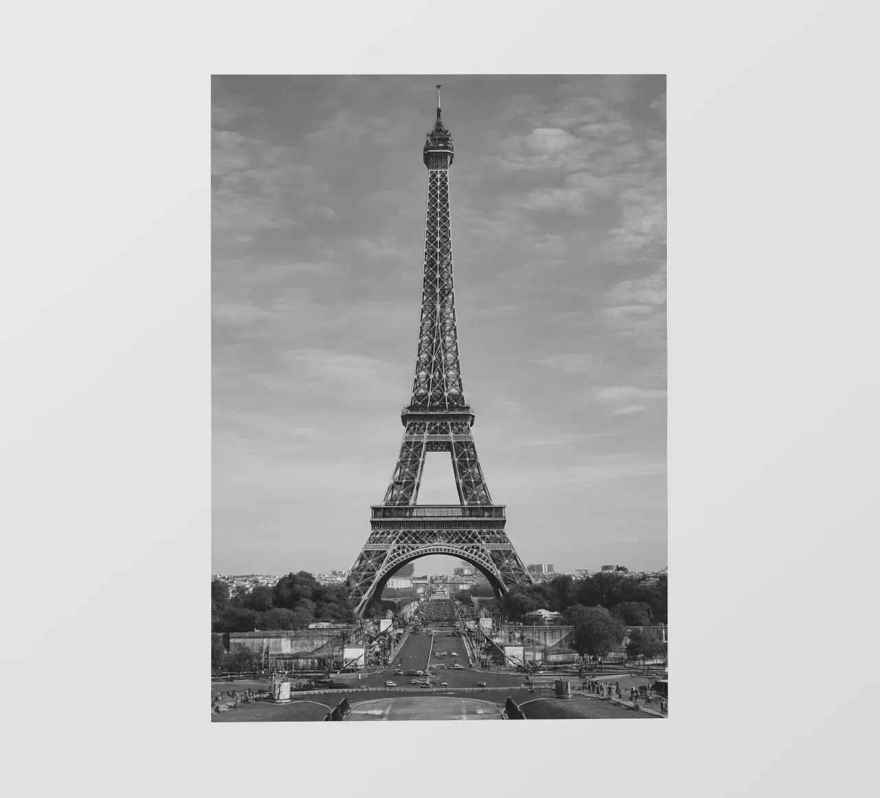 Torre Eiffel, Parigi, Francia Panorama della città in bianco e nero Ph pellicola backlit da the gondels