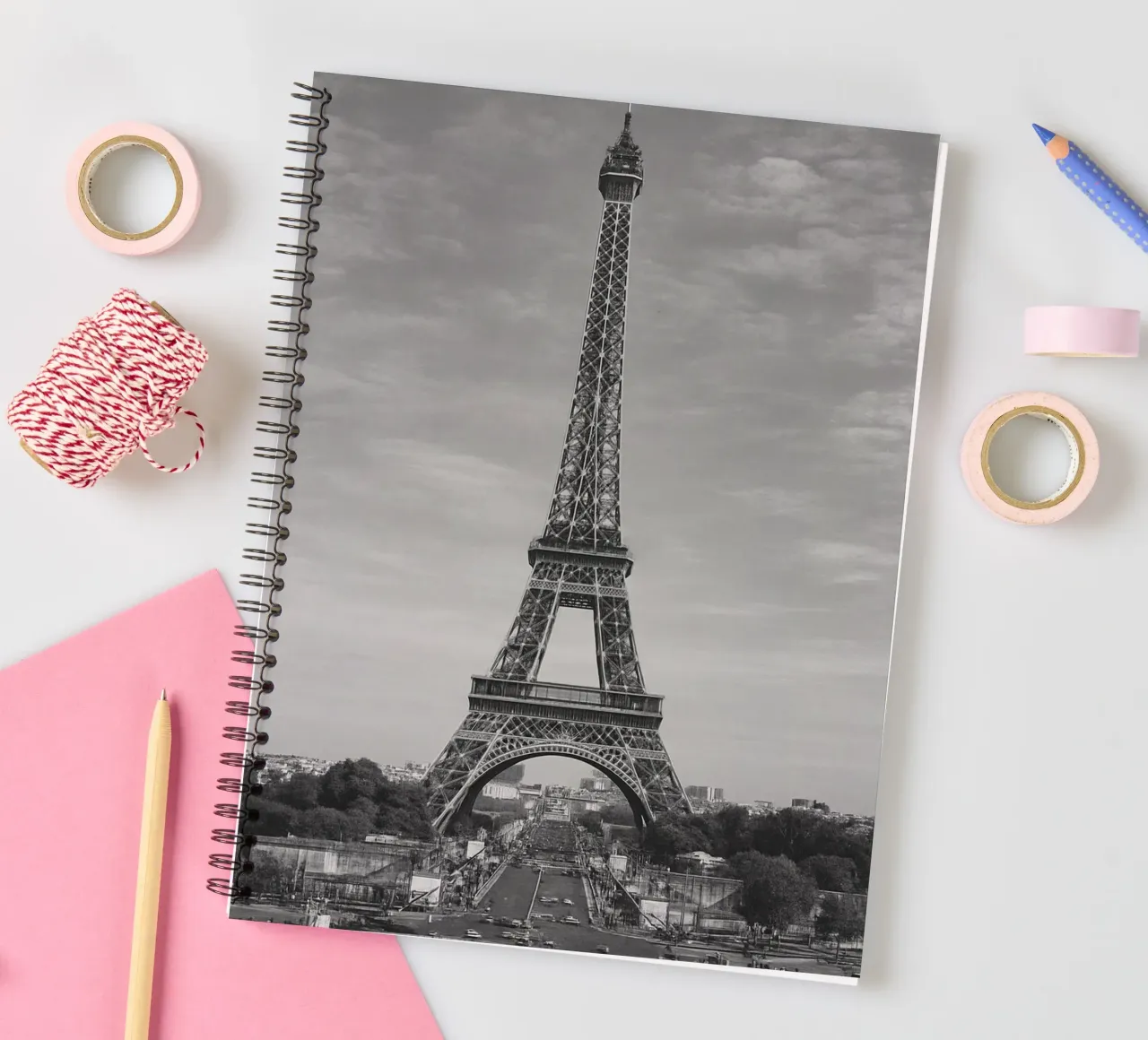 Eiffelturm, Paris, Frankreich Schwarzweißes Stadtpanorama Ph Ringbuch von the gondels