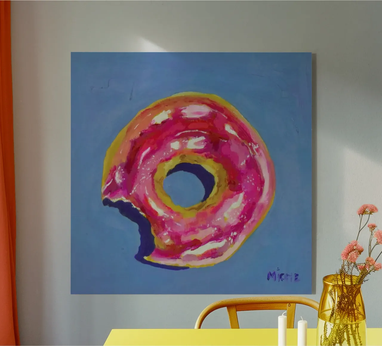 Donut with Bite plexiglass da Miche Watkins