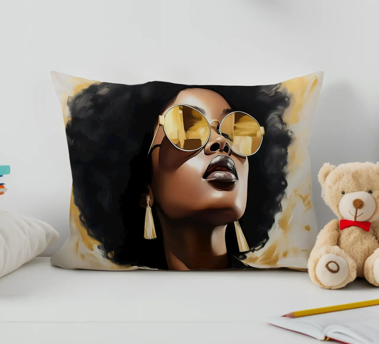 Ritratto donna africana moderna in oro nero popart cuscino da Take Your Art BV