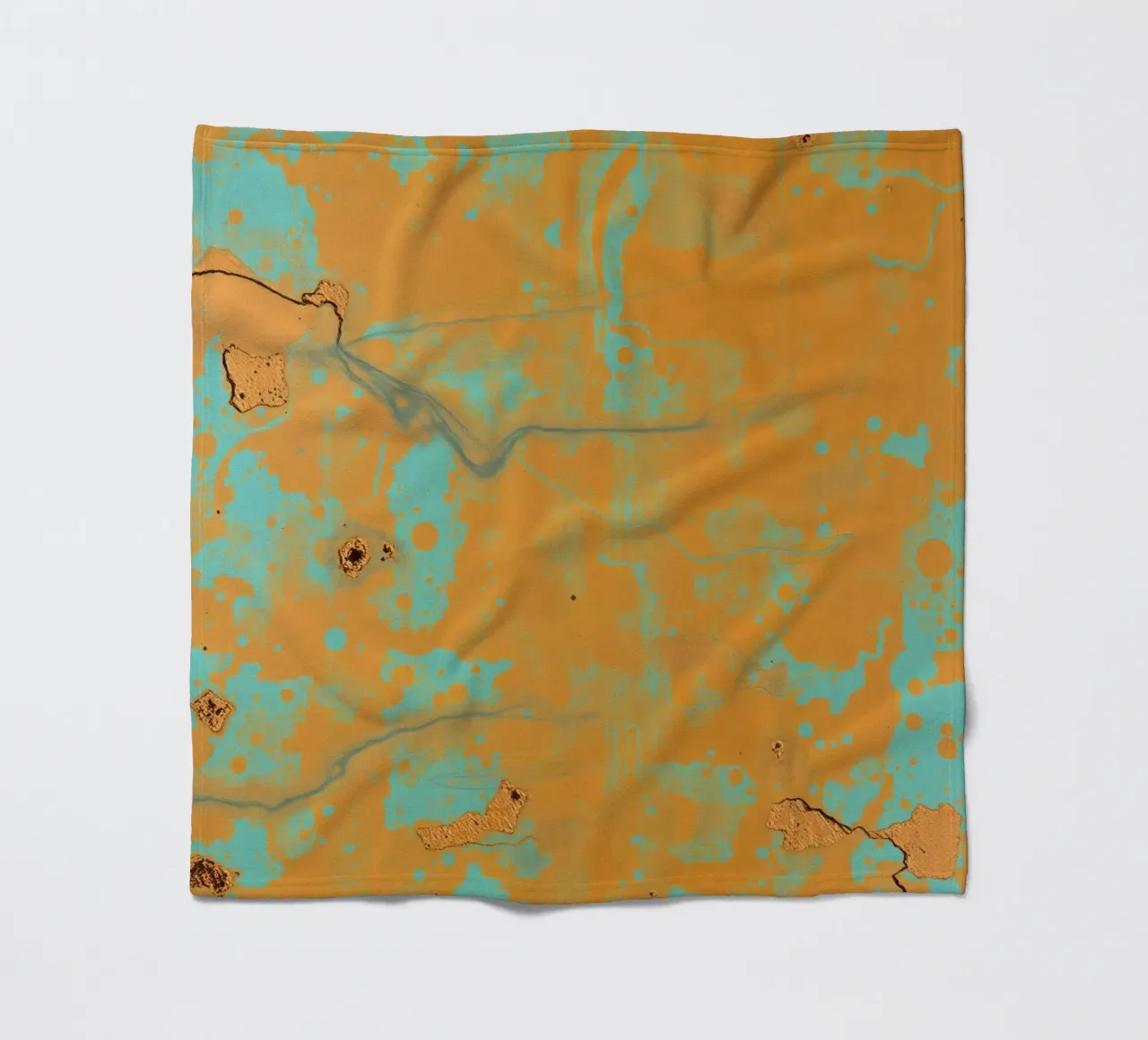 Arte astratta strutturata che mette in mostra i colori vivaci dell'arancio e del turchese. coperta in pile da DesignDoodle