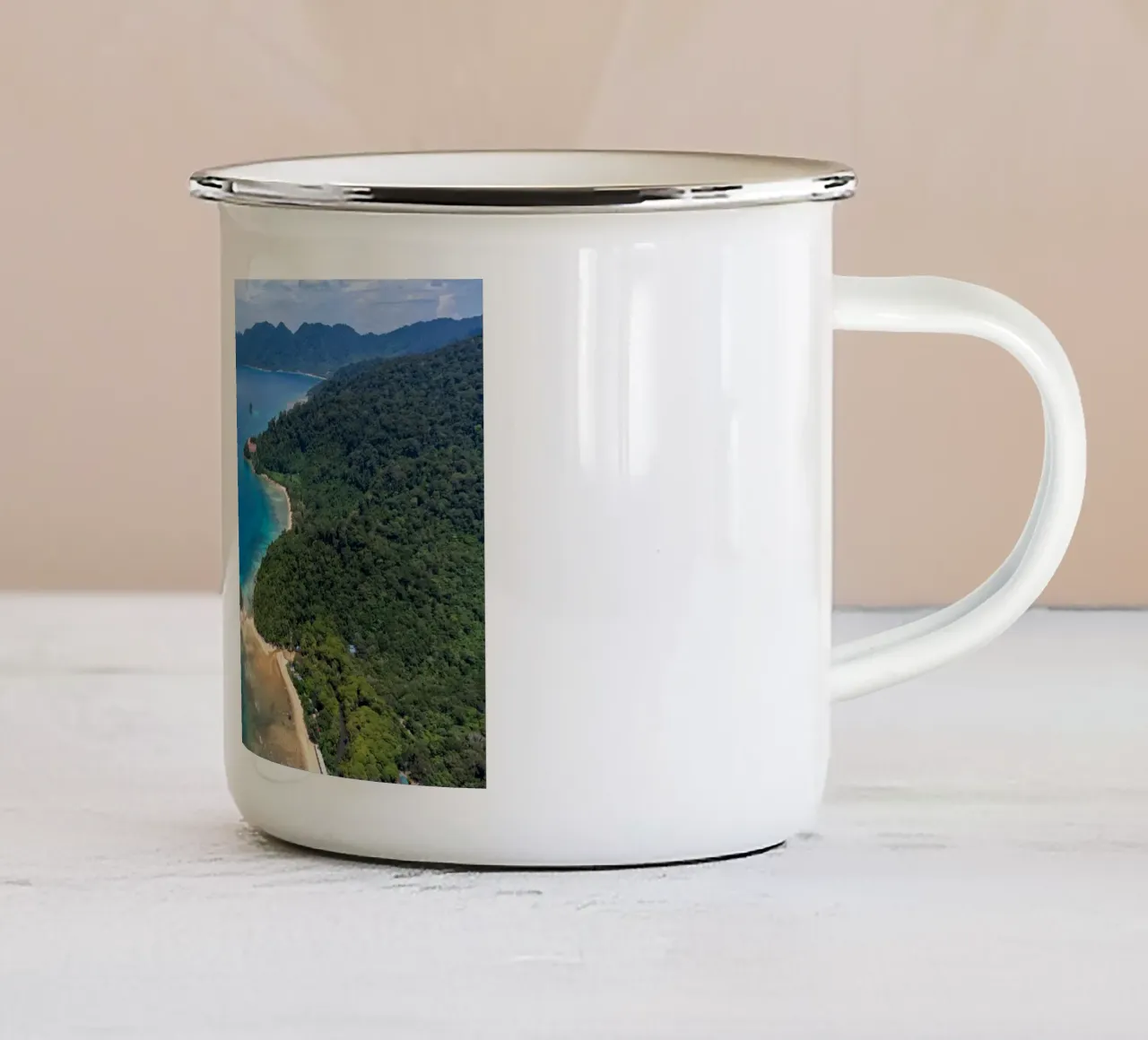 Vue aérienne de l'île de Tioman en Malaisie, Asie mug en émail de anderm