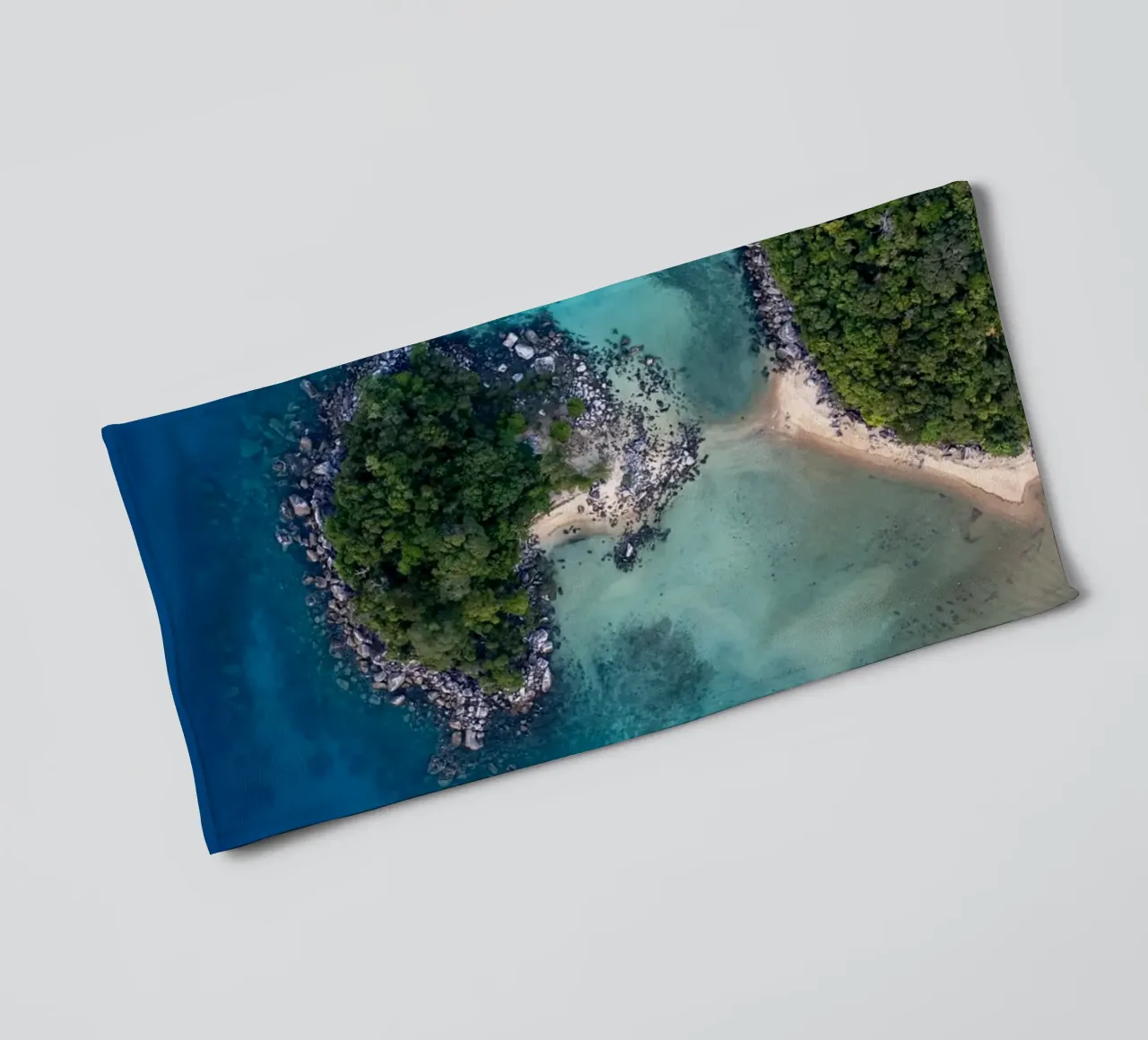 Vue aérienne de l'île Près de l'île Tioman en Malaisie, Asie serviette de bain de anderm
