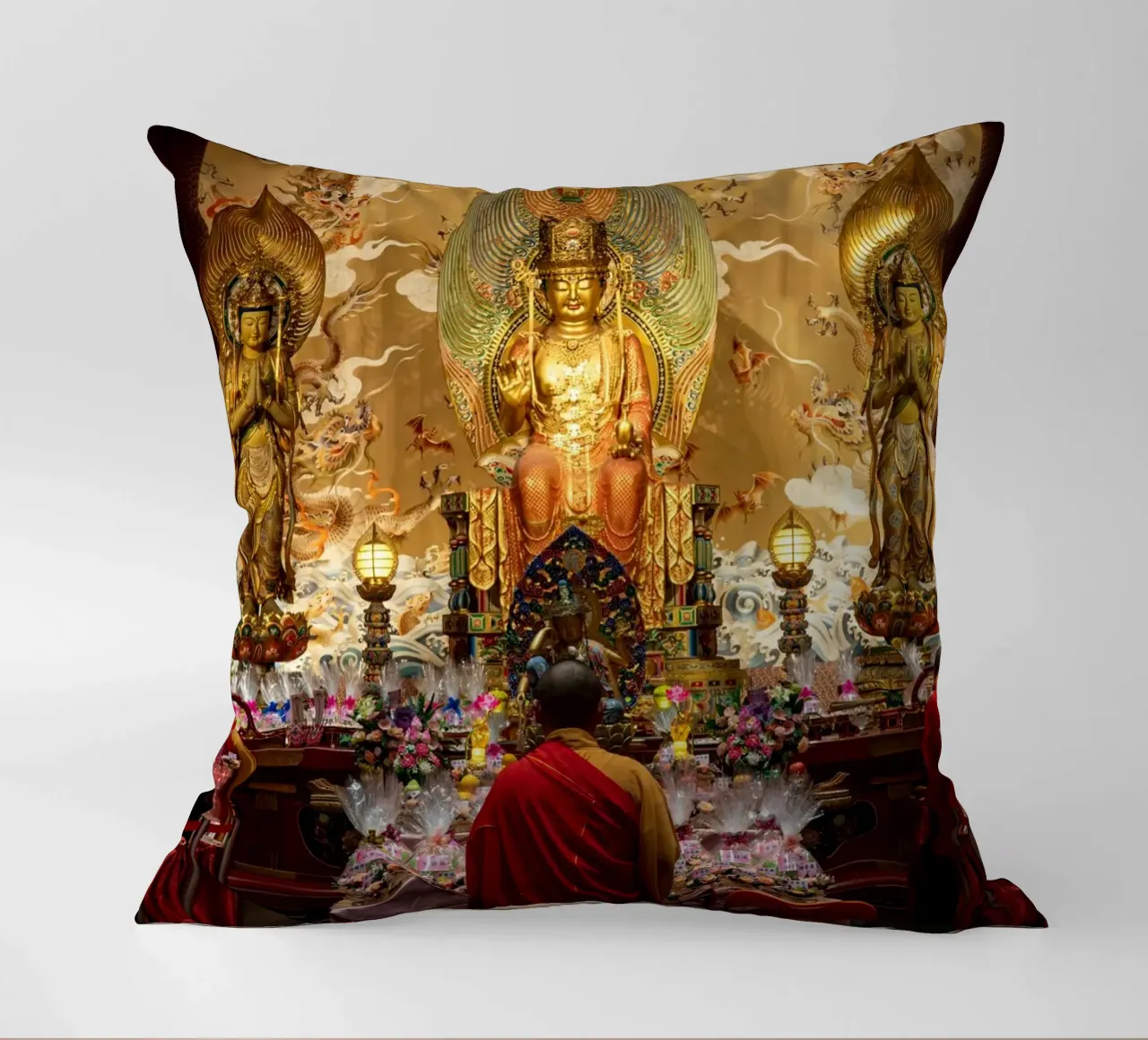 Monaco nel tempio delle reliquie del dente di Buddha cuscino da anderm