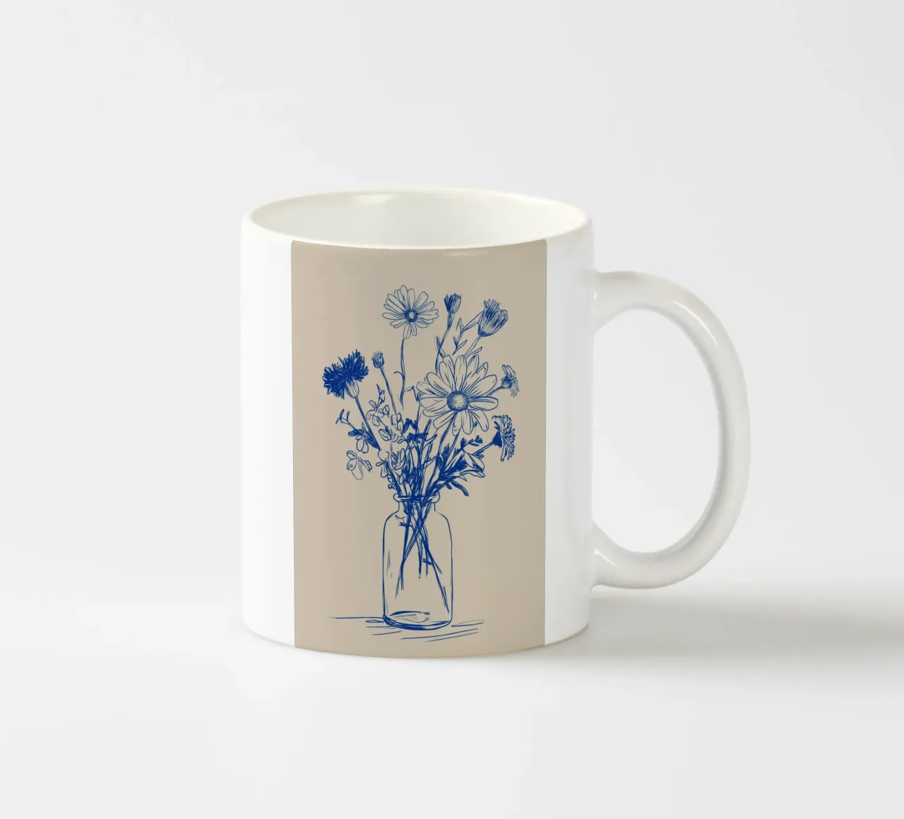 Bozzetto di bouquet di fiori selvatici blu in vaso tazza in ceramica da Melloi Art Print