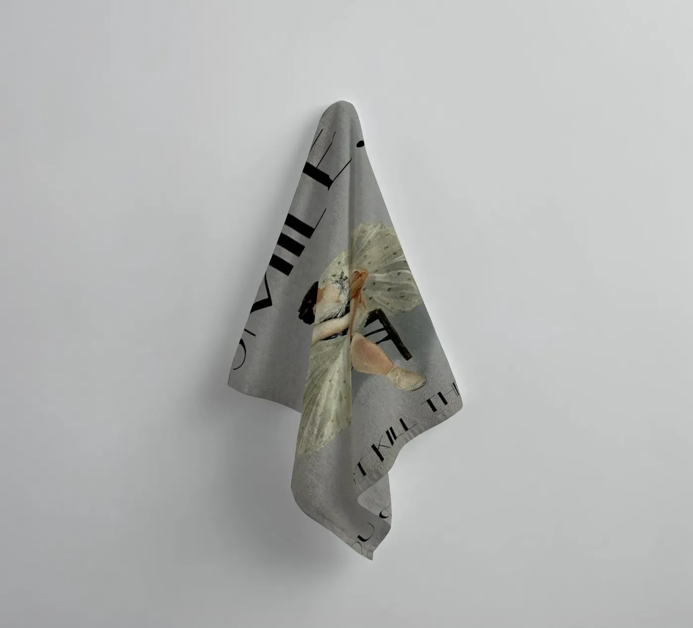 Keep Smiling towel by Kubistika