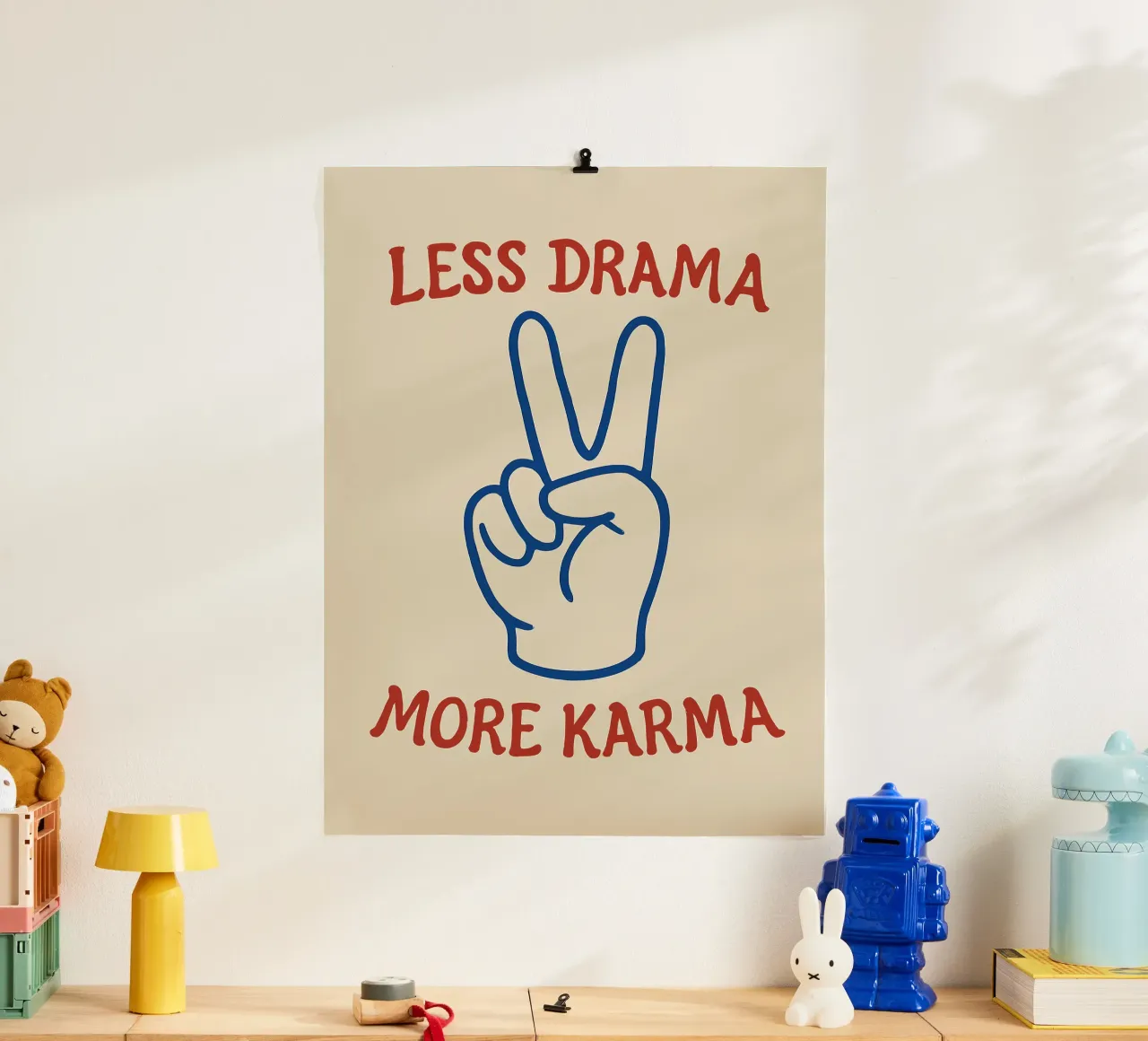 Karma Rules – Drama Drools poster con telaio in plastica da QuooodZ by MooodzArt