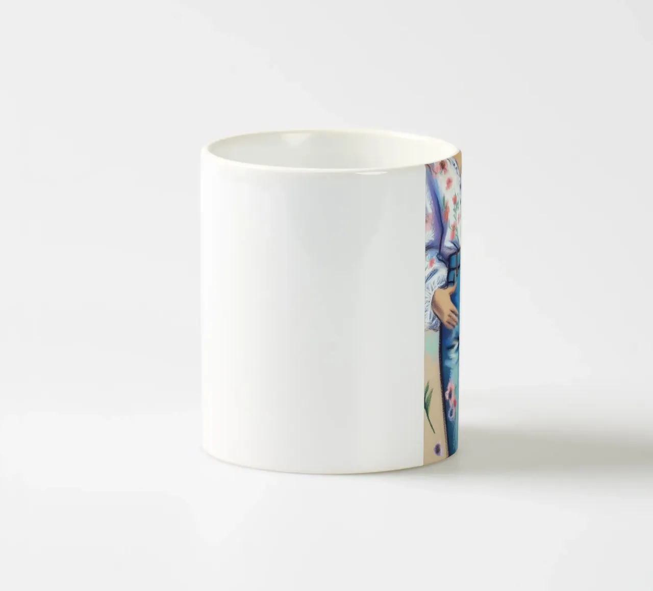 Donna calma con fiori ritratto tazza in ceramica da ARTOMATIC