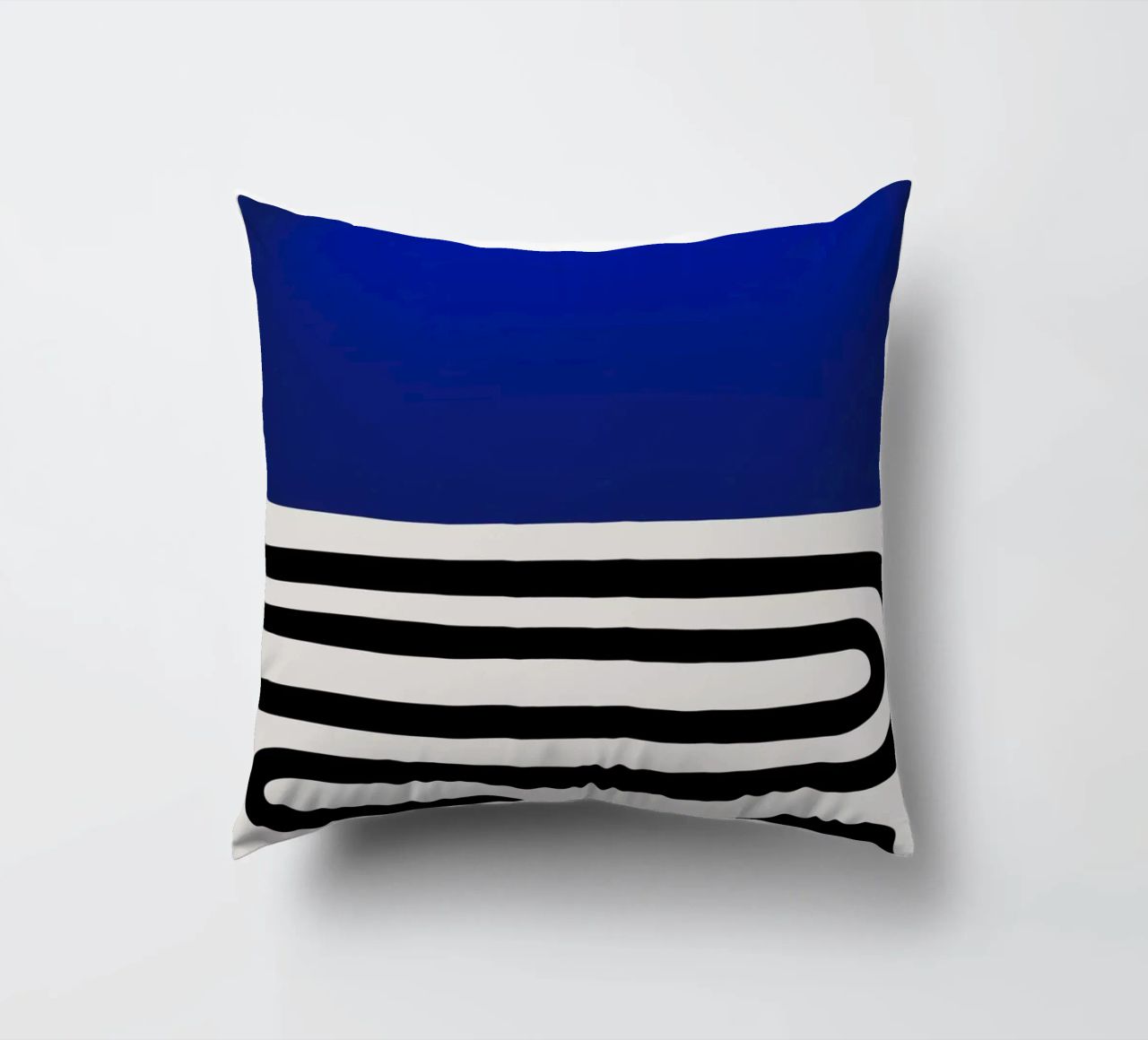Fuori dal blu cuscino da Fox & Velvet