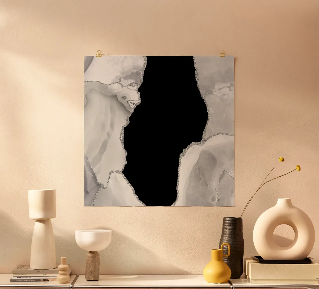 Weißer & silberner Achat Textur 03 Poster mit Aluminium Rahmen von Gemstone Textures