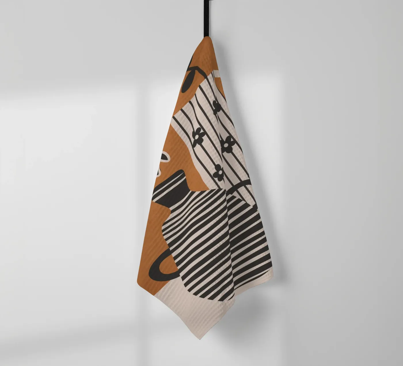 Patterned Stillness 6 Geschirrtuch von Flow Line