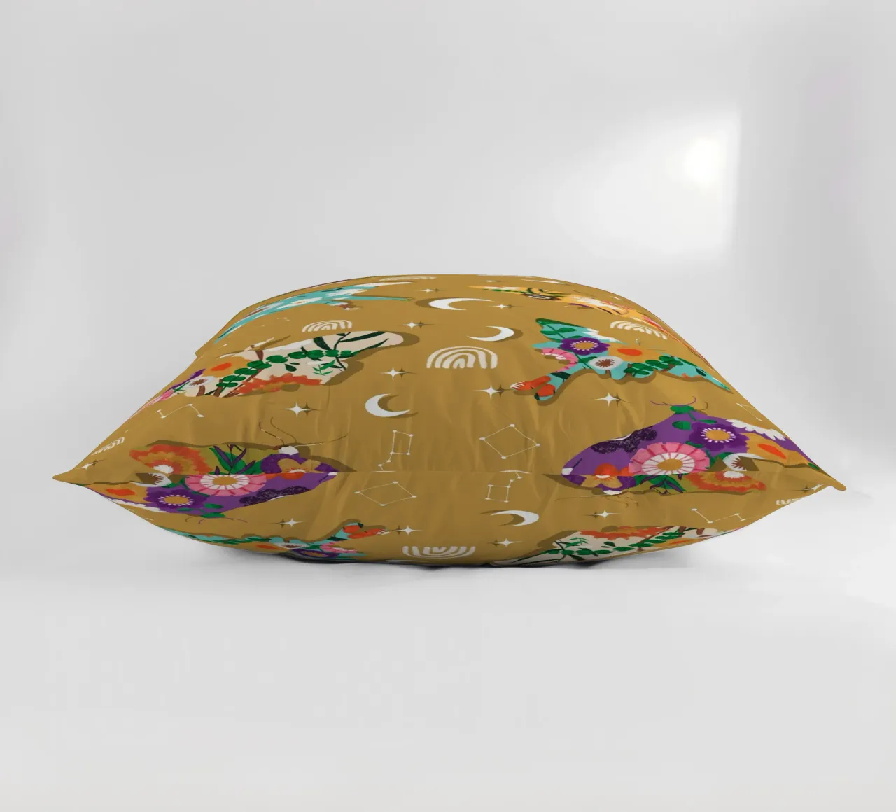 Falene cosmiche floreali - Senape celeste Boho cuscino da susanacosta