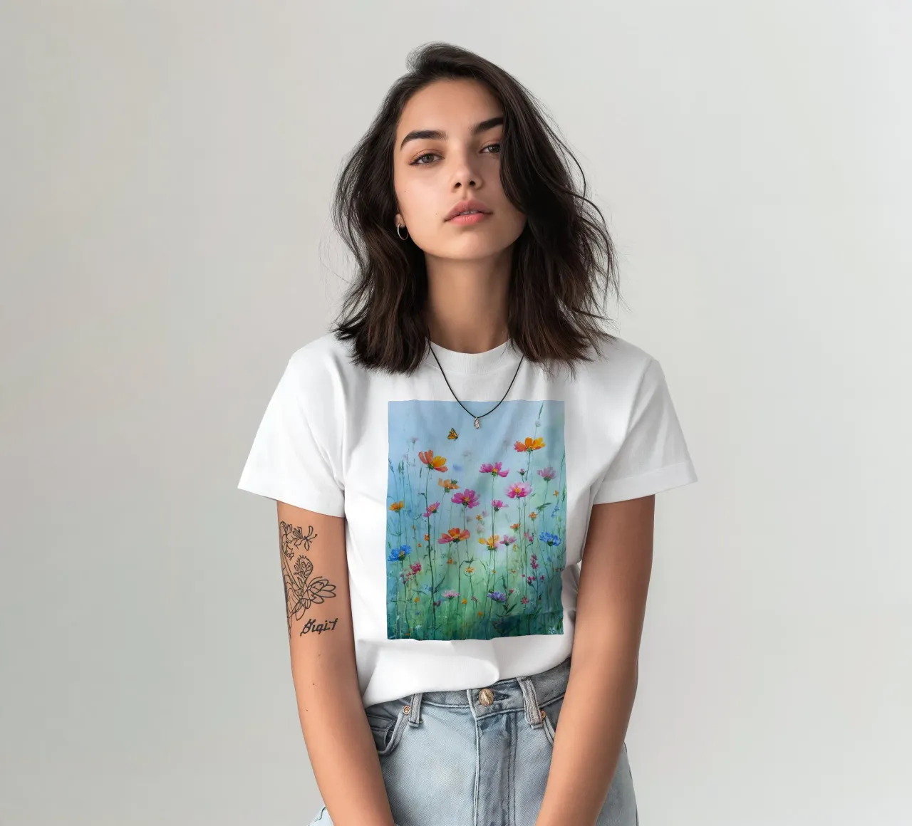 Summer meadow in bloom C t-shirt da Mateo