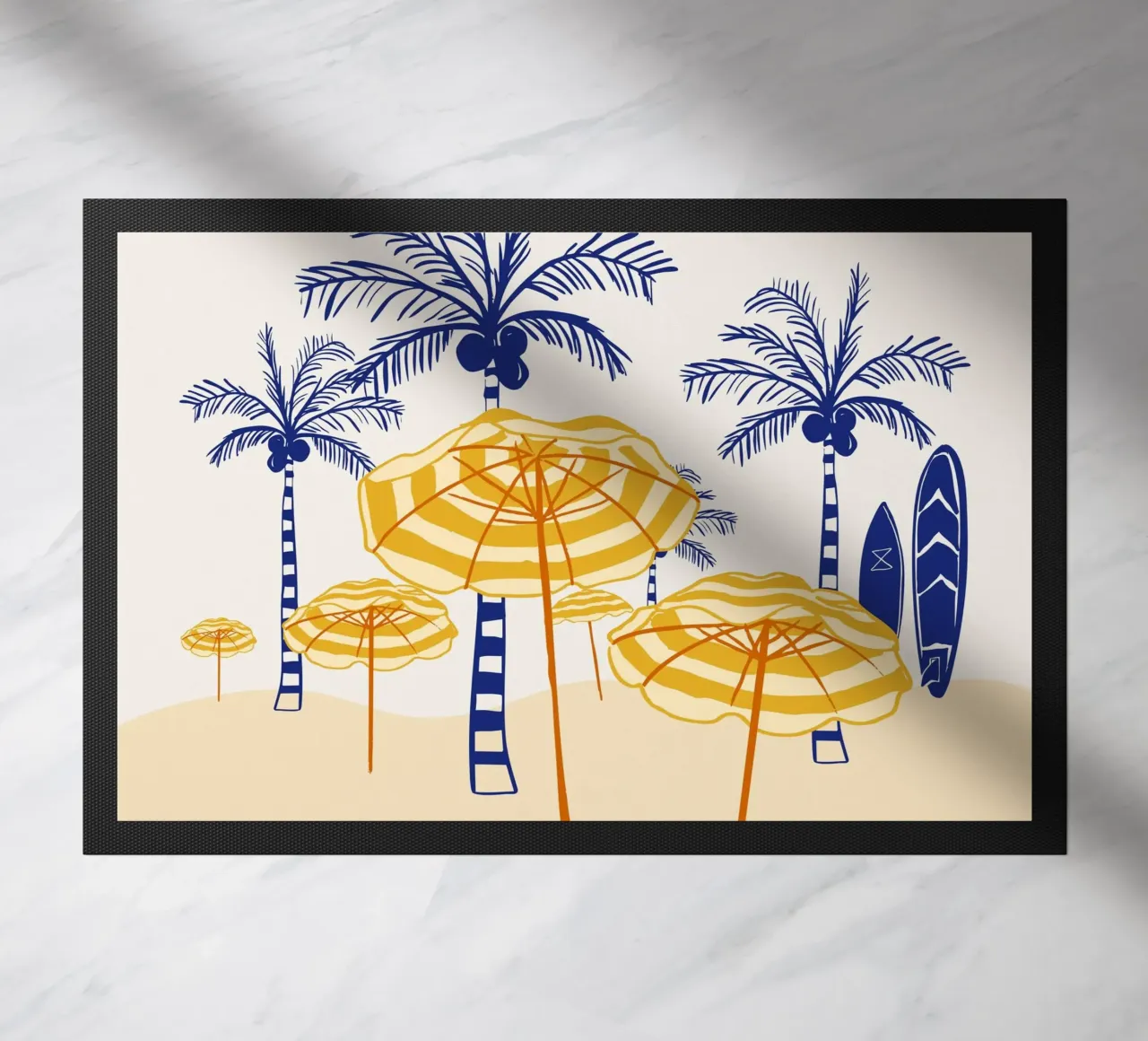 Retro Yellow Beach Vibes - Palmiers, parasols et planches de surf paillasson de EDMPROJECT