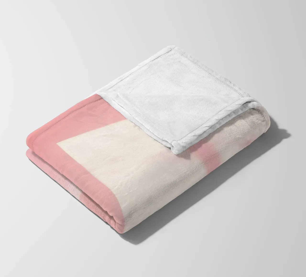 Zachtroze interieur met zonlicht dat schaduwen werpt in een dromerige fleecedeken van DesignDoodle