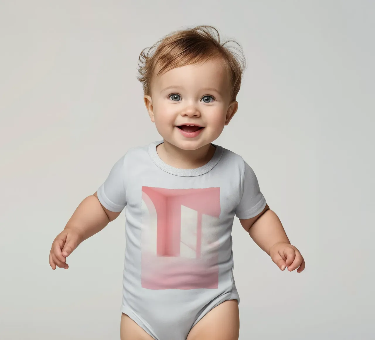 Zachtroze interieur met zonlicht dat schaduwen werpt in een dromerige babyrompertje korte mouwen van DesignDoodle