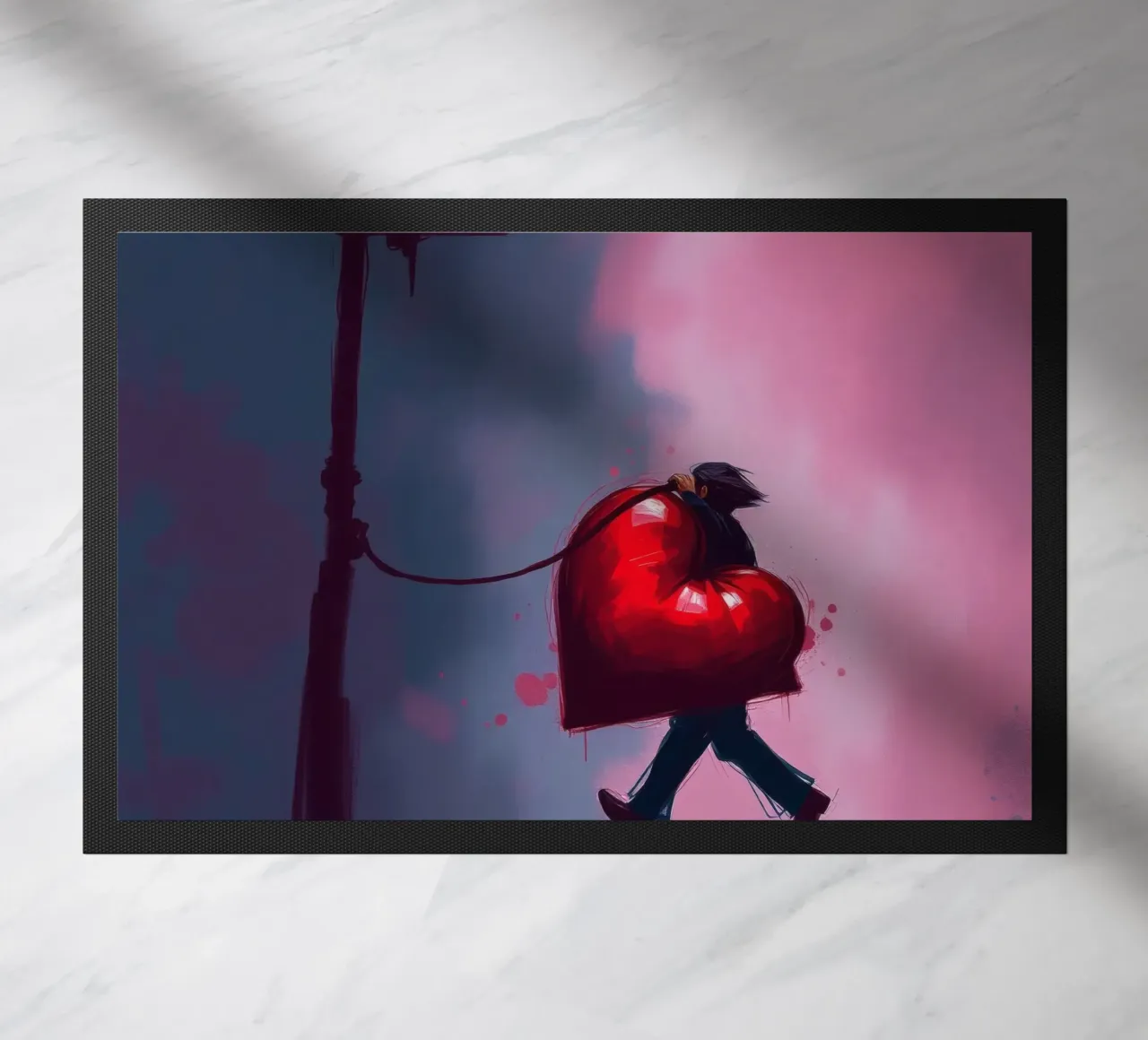 Un uomo porta con sé un cuore sovradimensionato mentre cammina da solo zerbino da DesignDoodle
