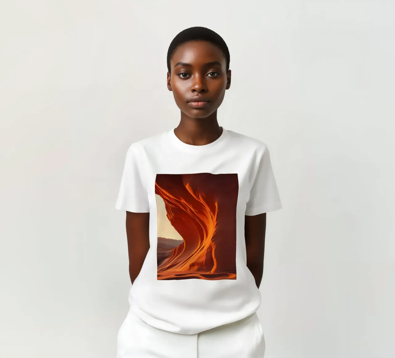 Il tramonto illumina le curve delle formazioni di arenaria t-shirt da DesignDoodle