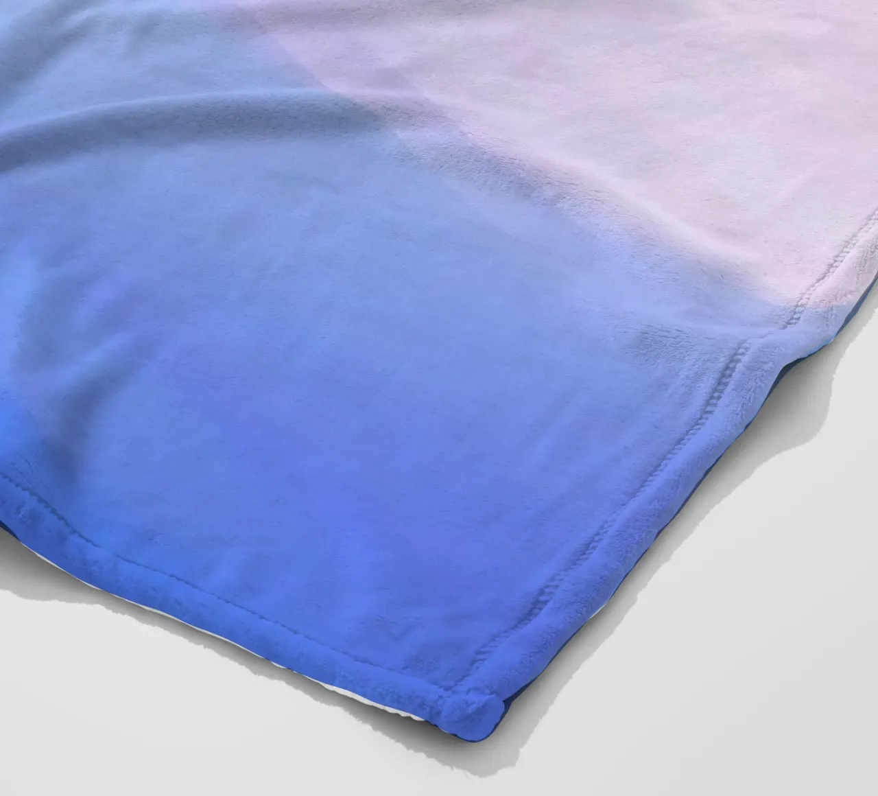 Vortice astratto di colori blu e rosa che crea un'arte da sogno coperta in pile da DesignDoodle