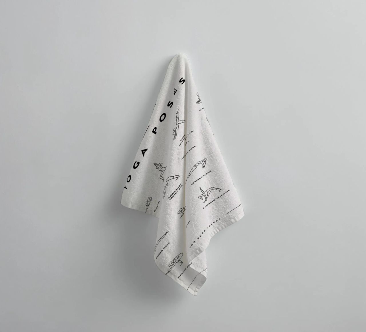 Yoga Chart 2 asciugamano da bagno da daylight design studio