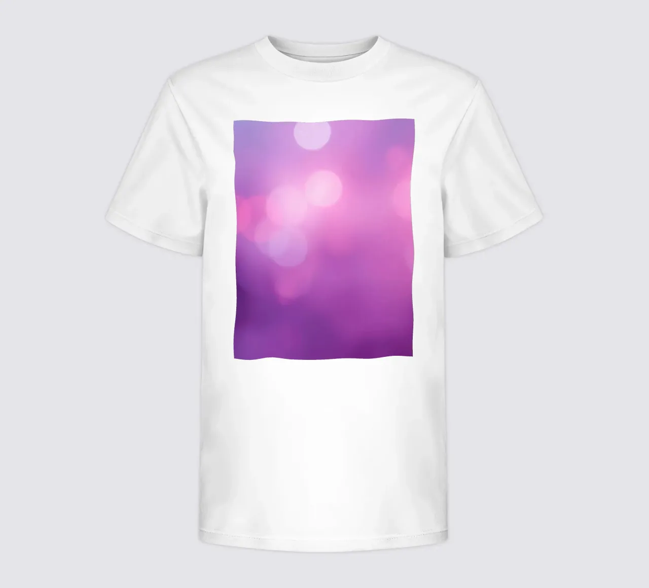 Gli effetti bokeh colorati creano un'atmosfera da sogno ad un livello di t-shirt bambini da DesignDoodle