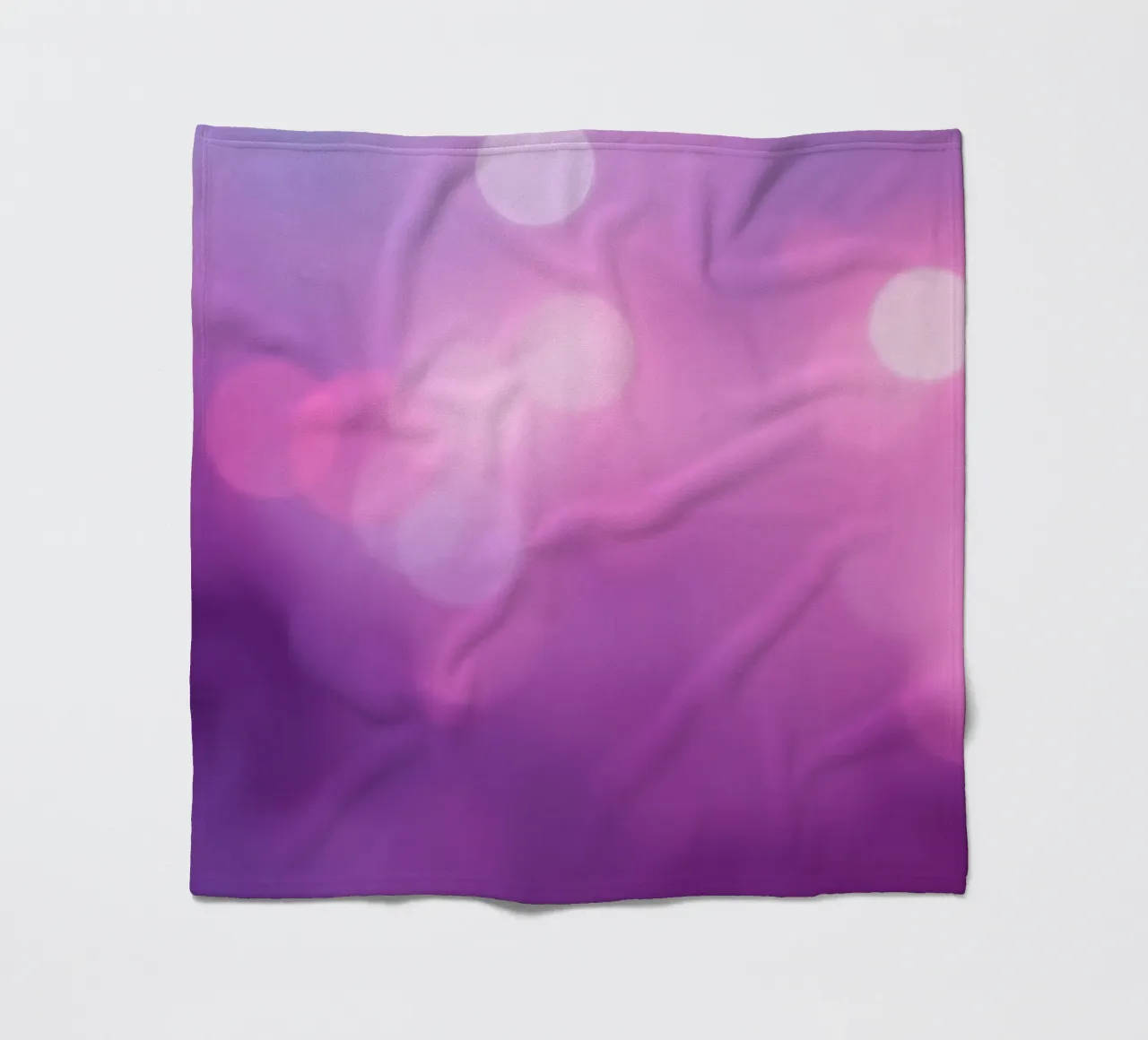 Gli effetti bokeh colorati creano un'atmosfera da sogno ad un livello di coperta in pile da DesignDoodle
