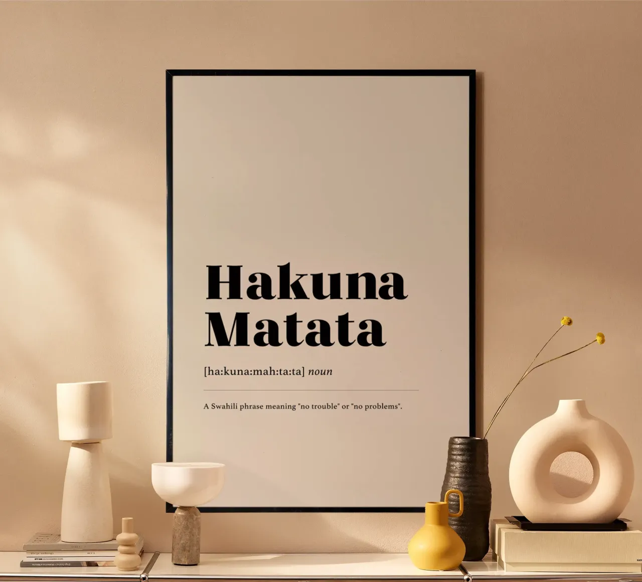 Hakuna Matata 2 poster con telaio in alluminio da daylight design studio