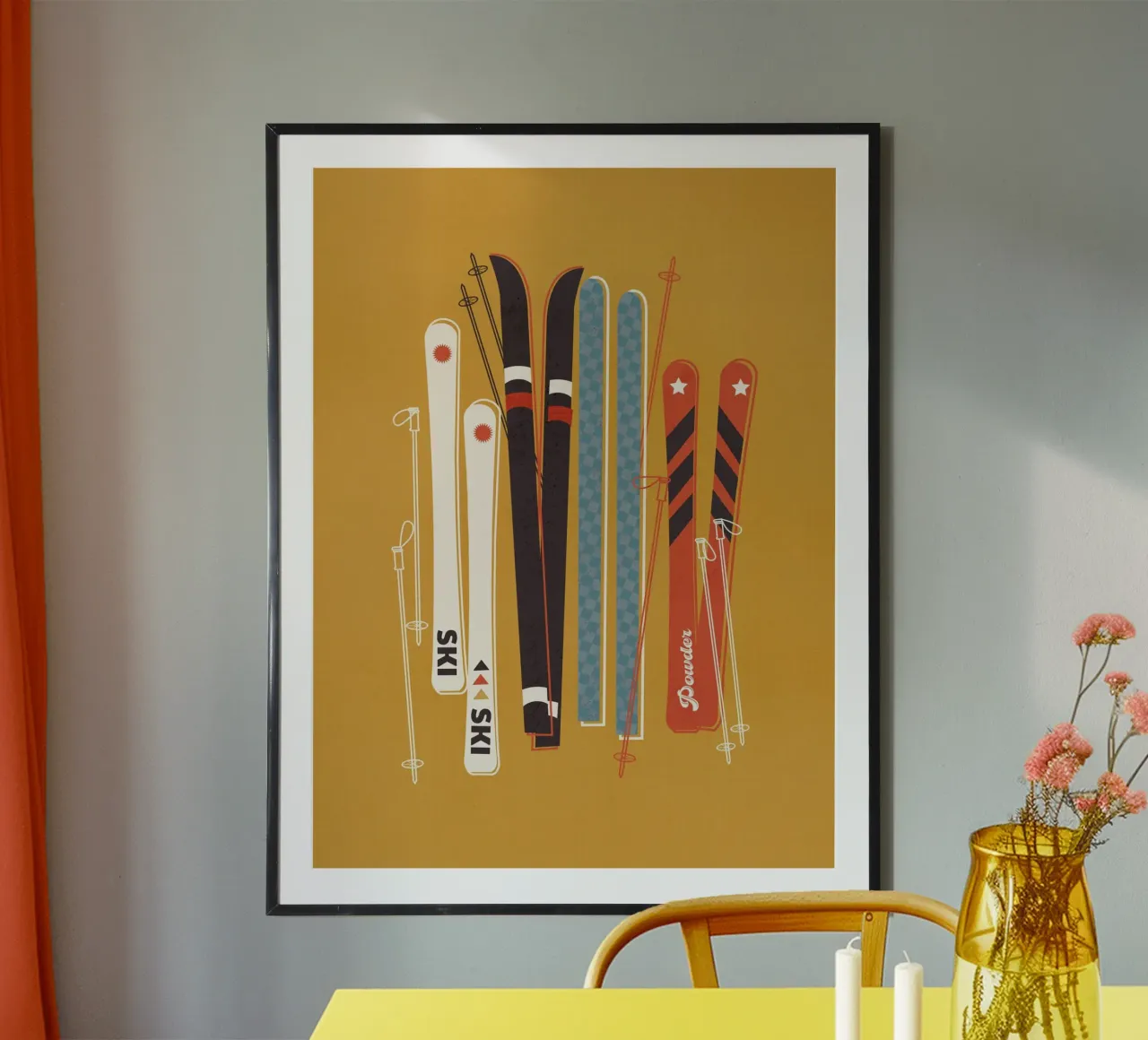 Poster sciistico d'epoca - Illustrazione di bastoncini e sci retrò poster con telaio in legno da showmemars