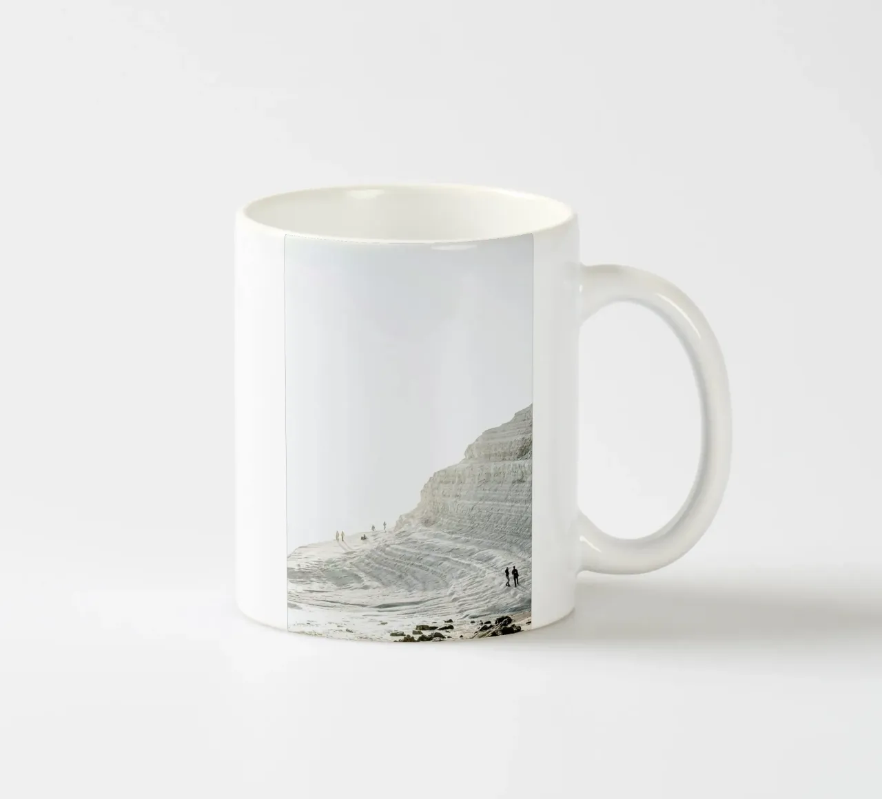 Scala tazza in ceramica da Chris Abatzis