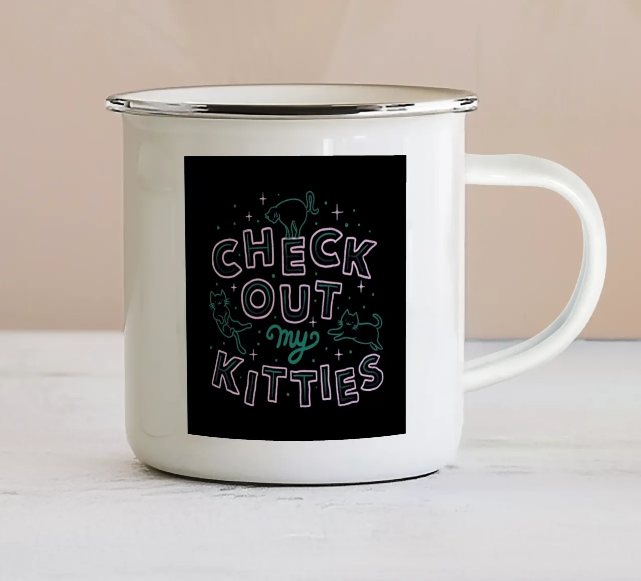Check Out My Kitties tazza in smalto da Tobe Fonseca