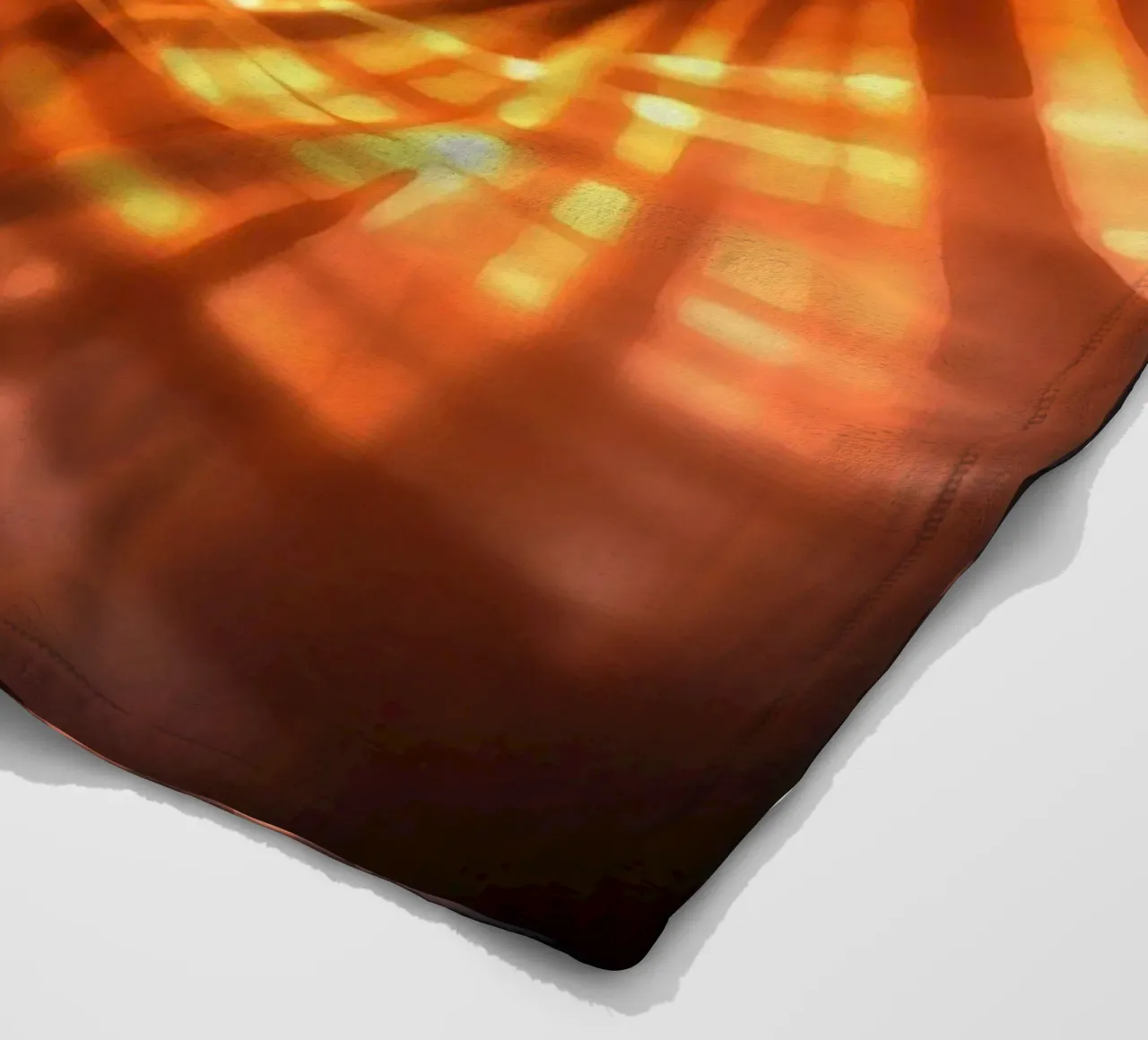 I motivi vorticosi di arancione e nero creano un'arte astratta. coperta in pile da DesignDoodle
