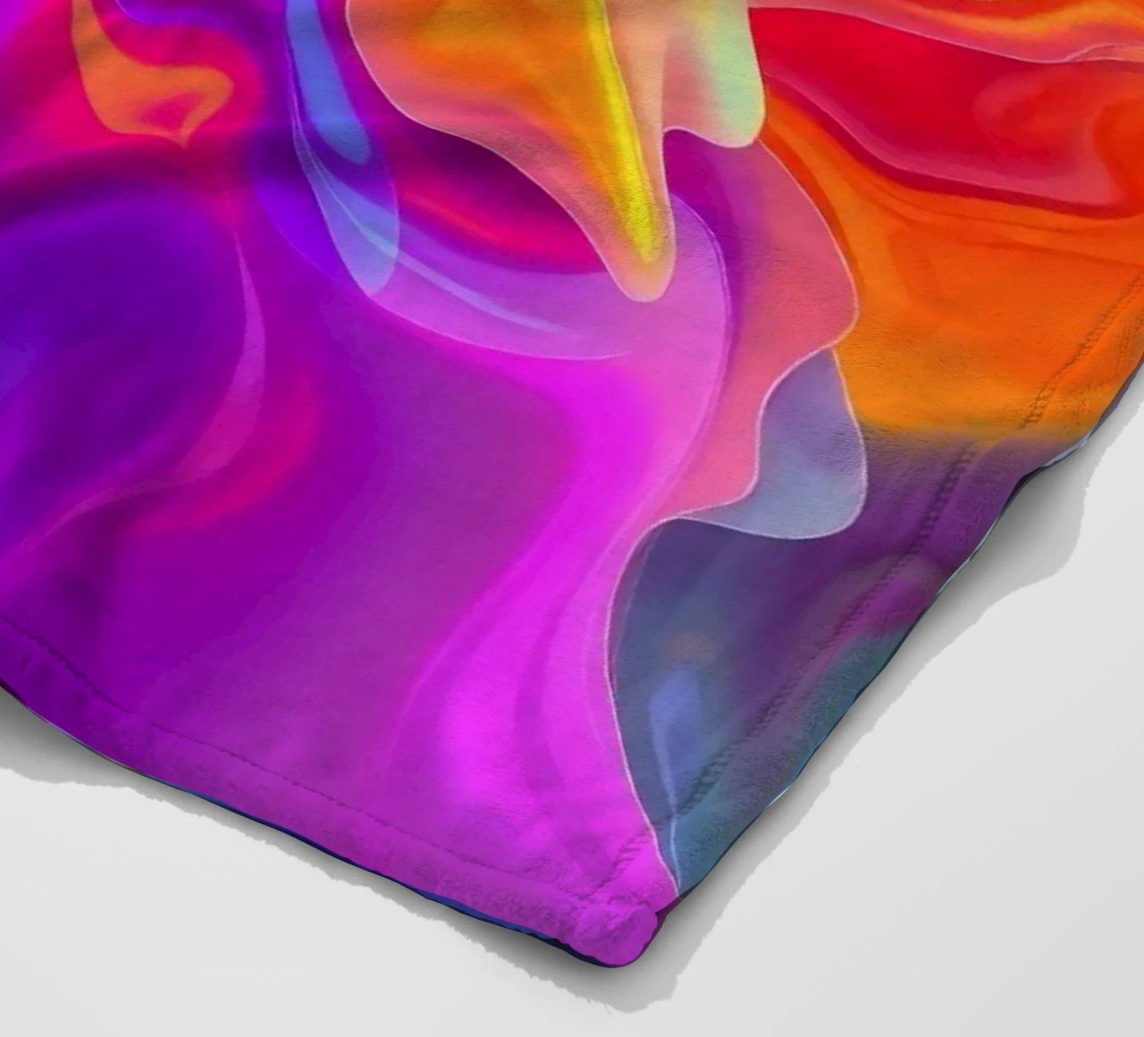 abstracte kunst met levendige wervelingen en vloeiende patronen fleecedeken van DesignDoodle