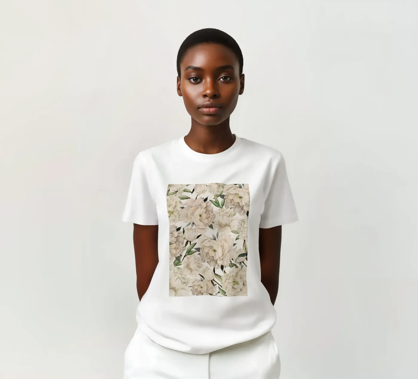 Peonies Pattern t-shirt da Nadjaa