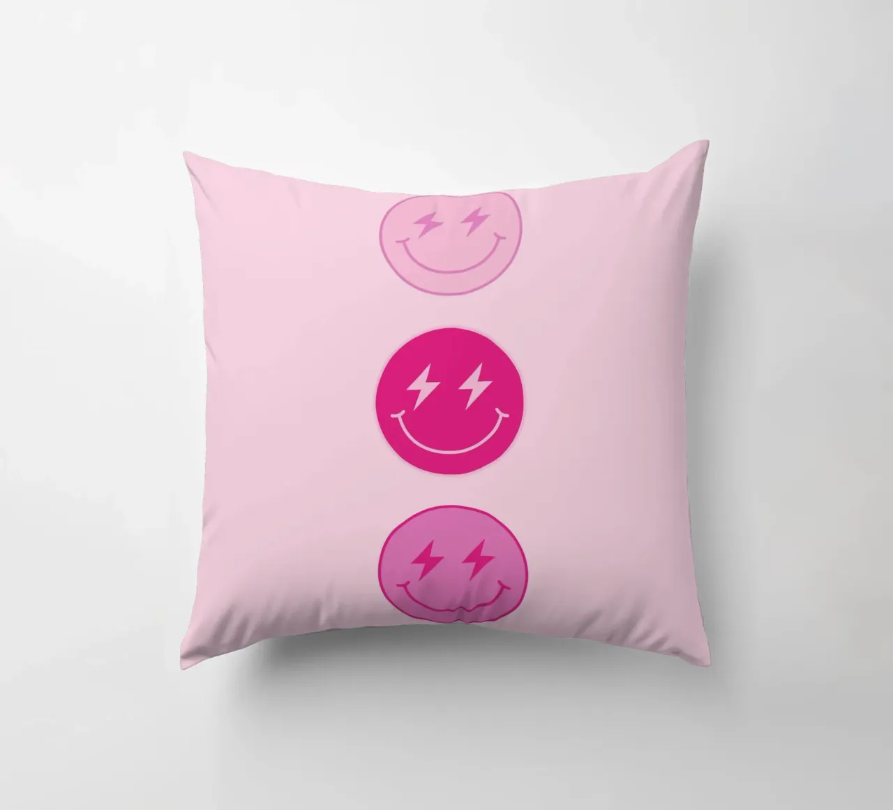 Thunderbolt Smiley cuscino da Paigaam Studio