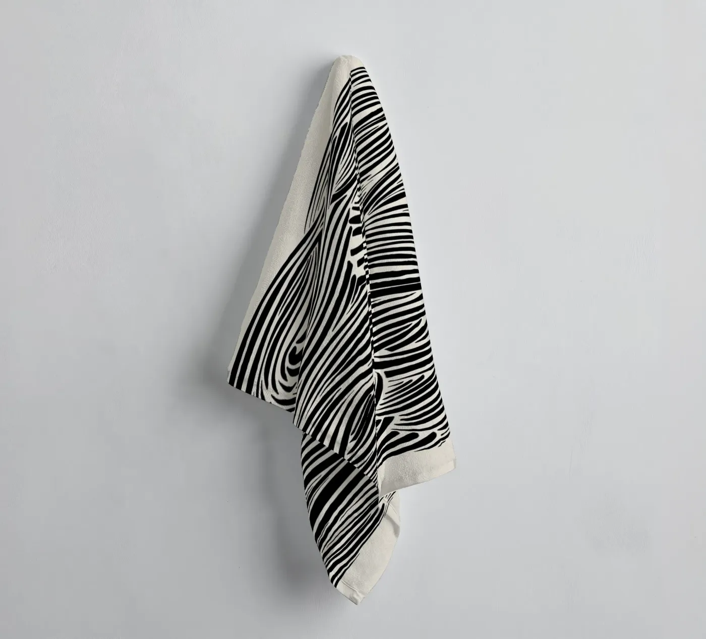 Deep Waves Handtuch von Graphite