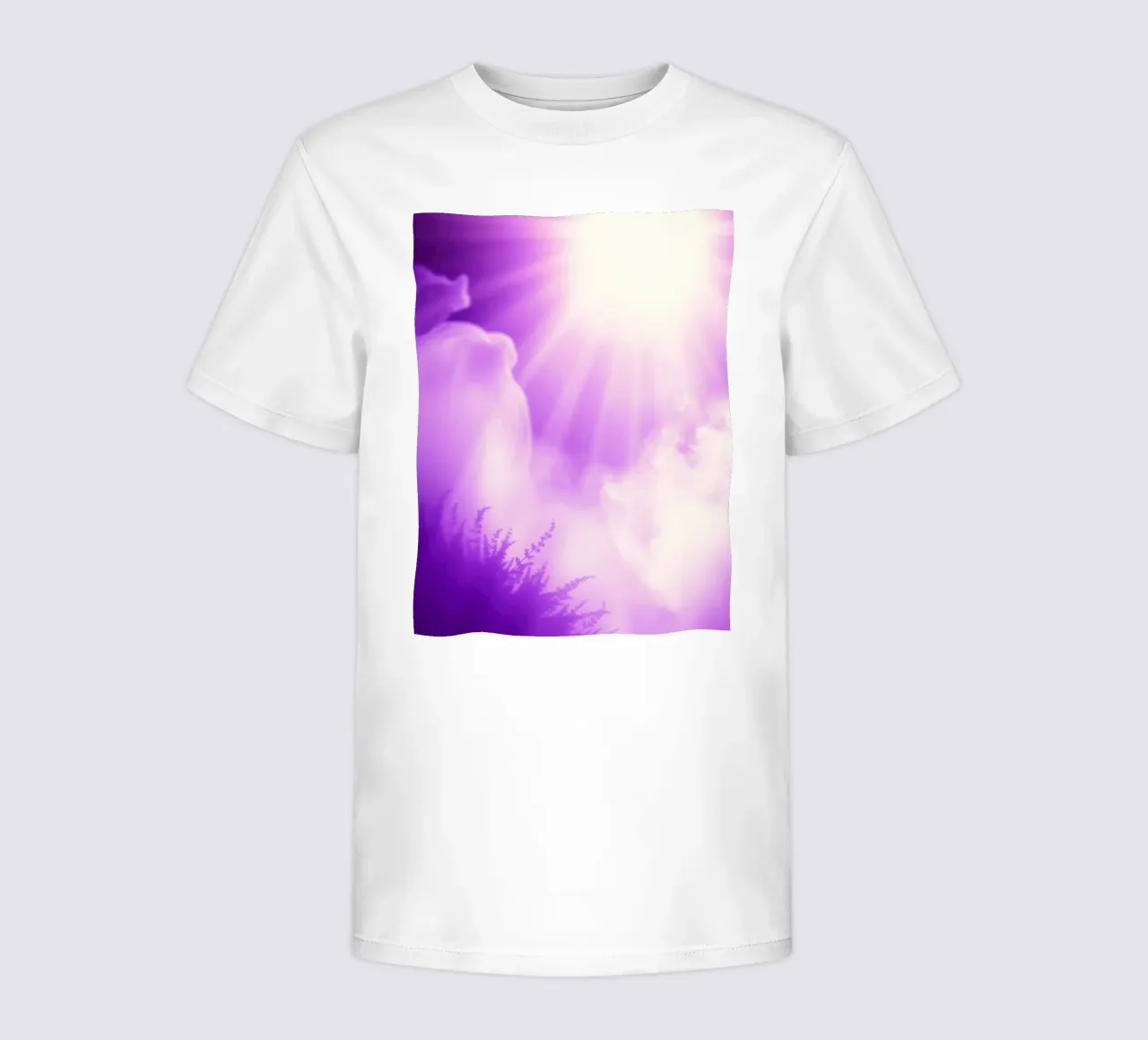 Les rayons lumineux violets se dispersent à travers les nuages brumeux t-shirt enfant de DesignDoodle