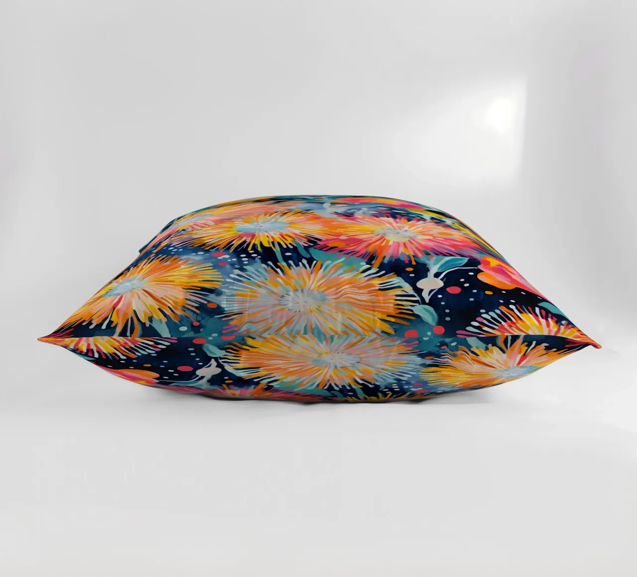 Paardenbloem Carnaval kussen van Botanical Pattern House