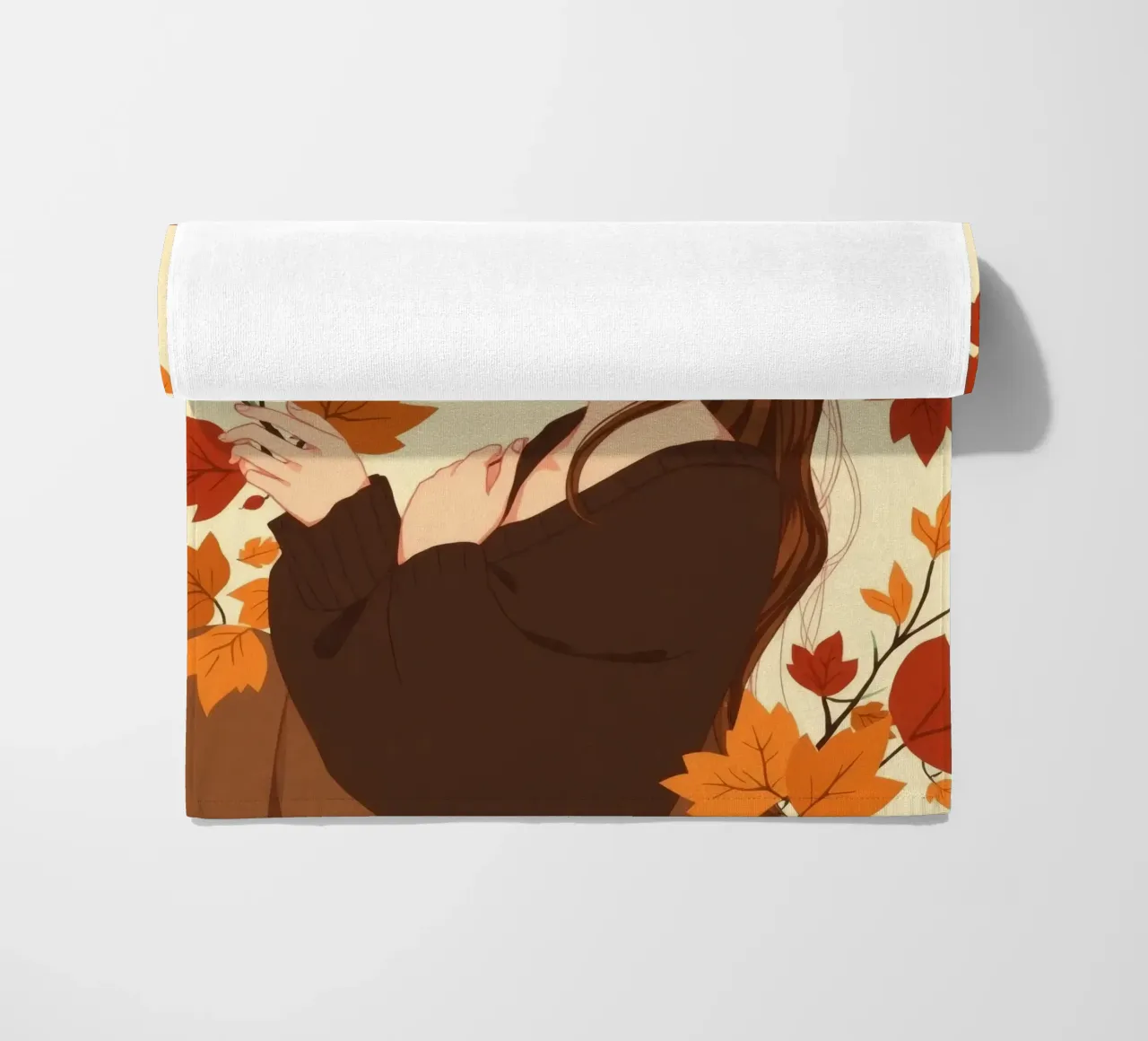donna con foglie d'autunno in un'illustrazione dai toni caldi telo mare da DesignDoodle