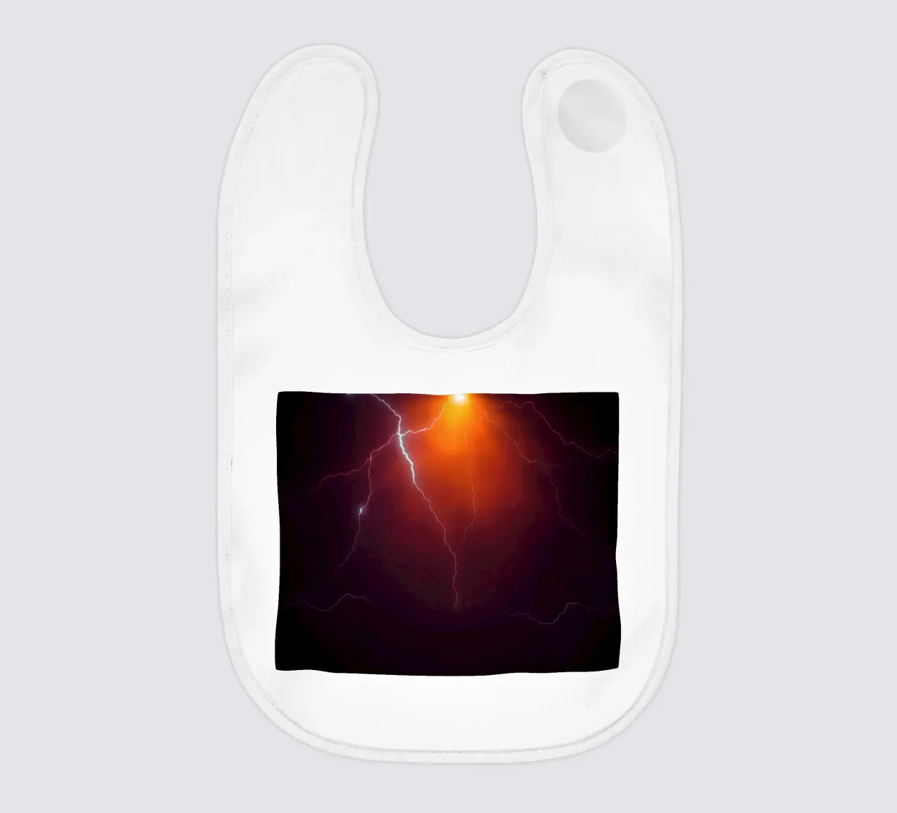 Helle Blitze erhellen den dunklen Himmel Babylätzchen von DesignDoodle