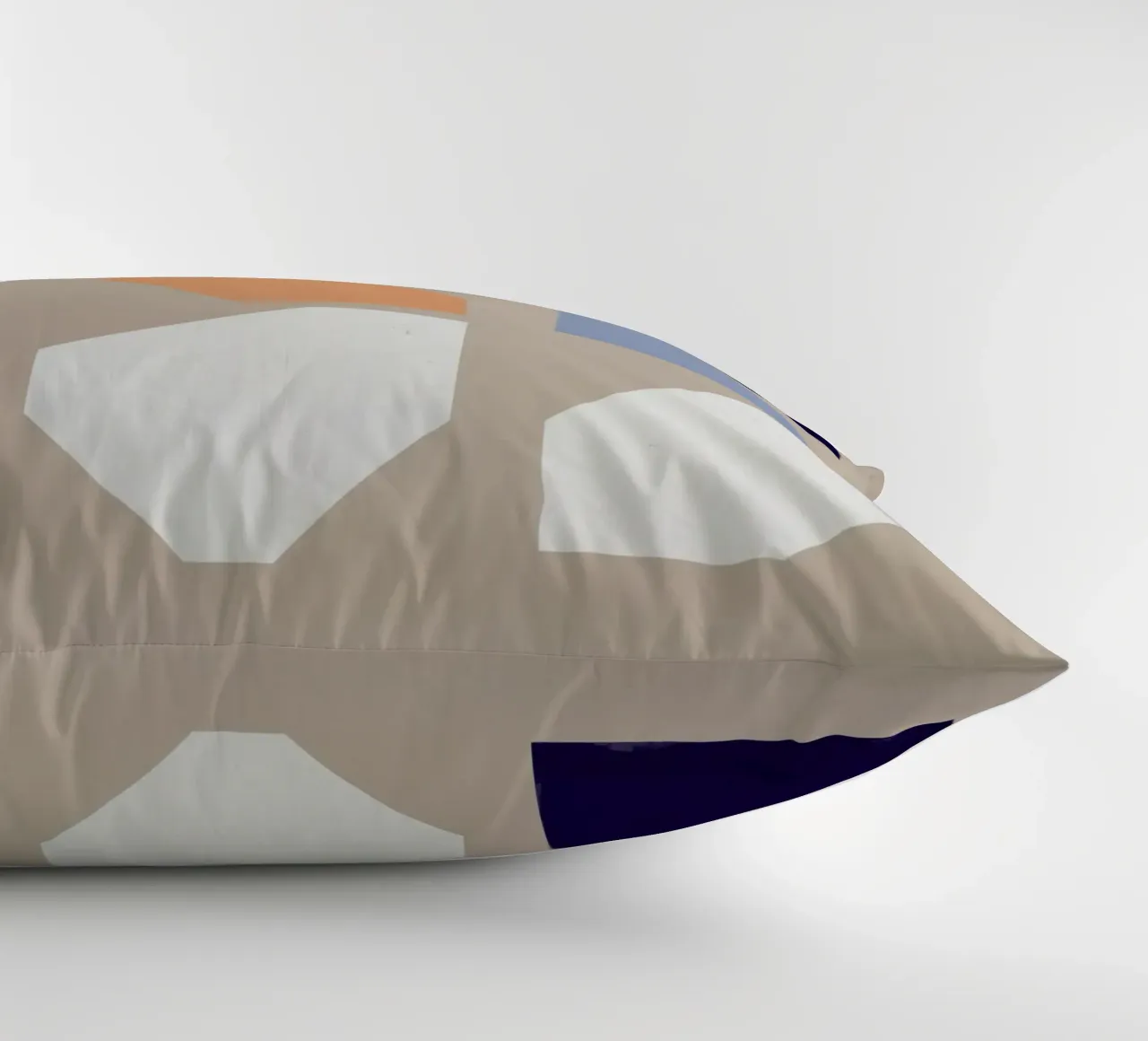 Forme geometriche di nove 02 cuscino da Little Dean