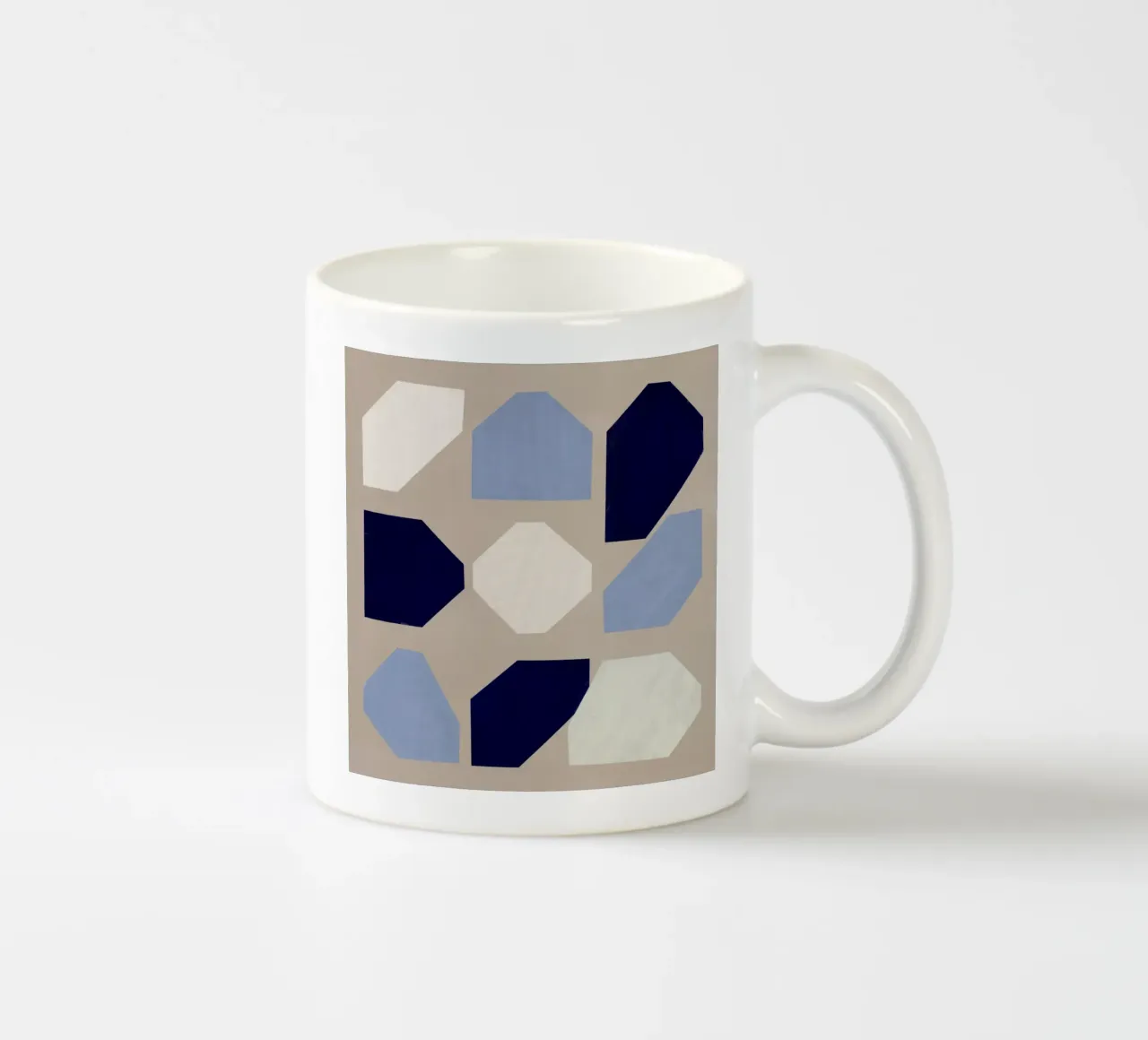 Forme geometriche di nove tazza in ceramica da Little Dean