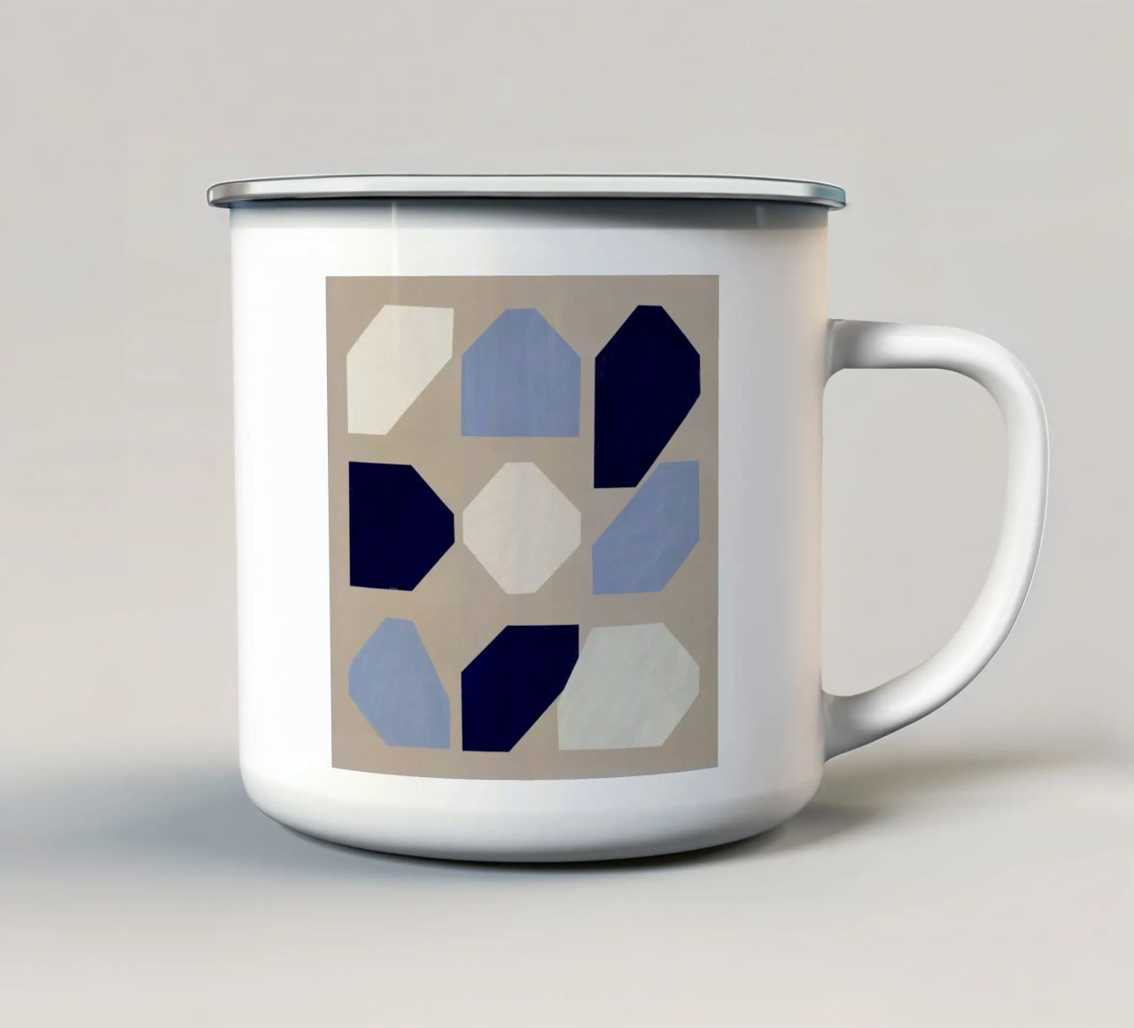 Forme geometriche di nove tazza in smalto da Little Dean
