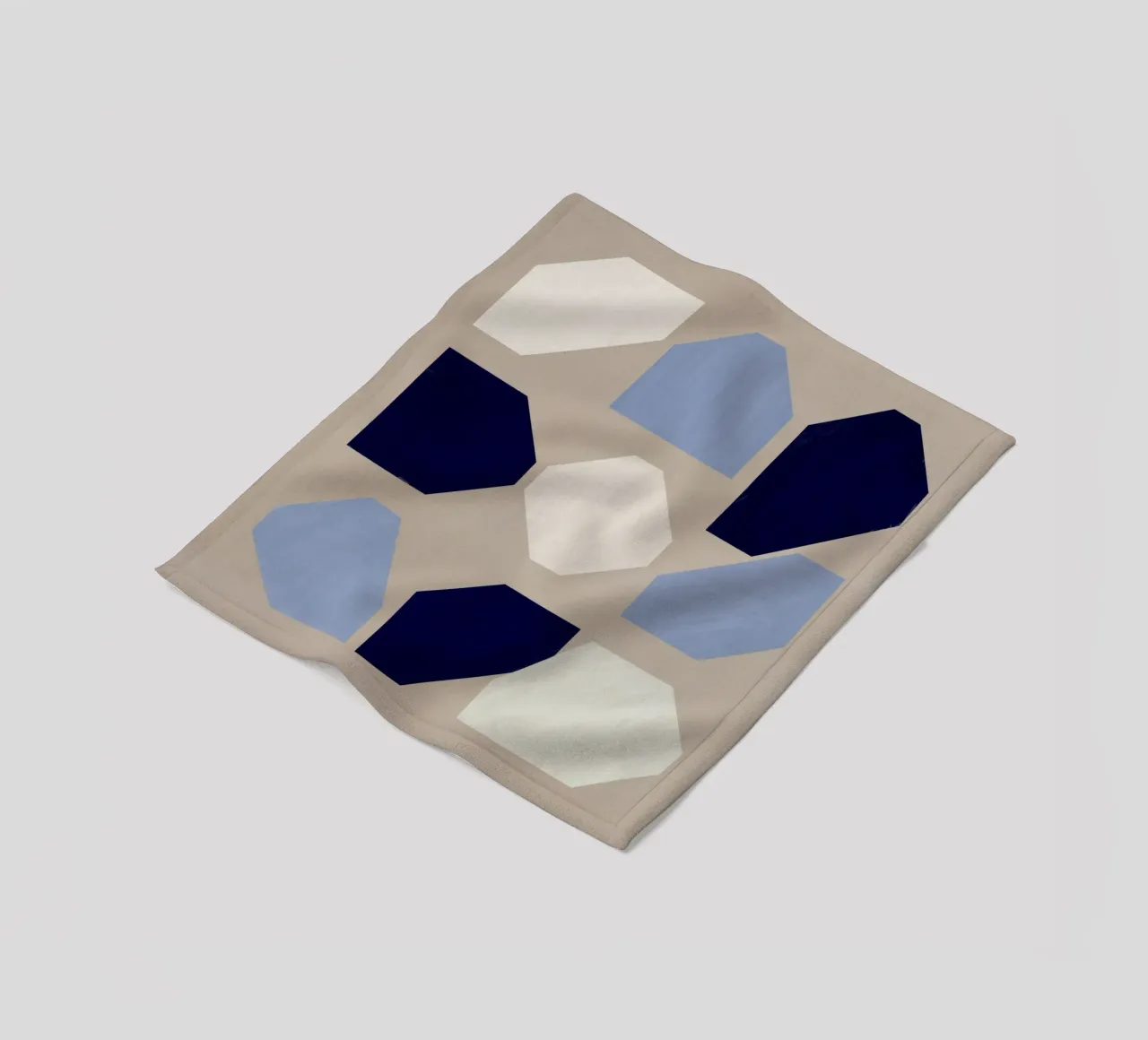 Forme geometriche di nove coperta in pile da Little Dean